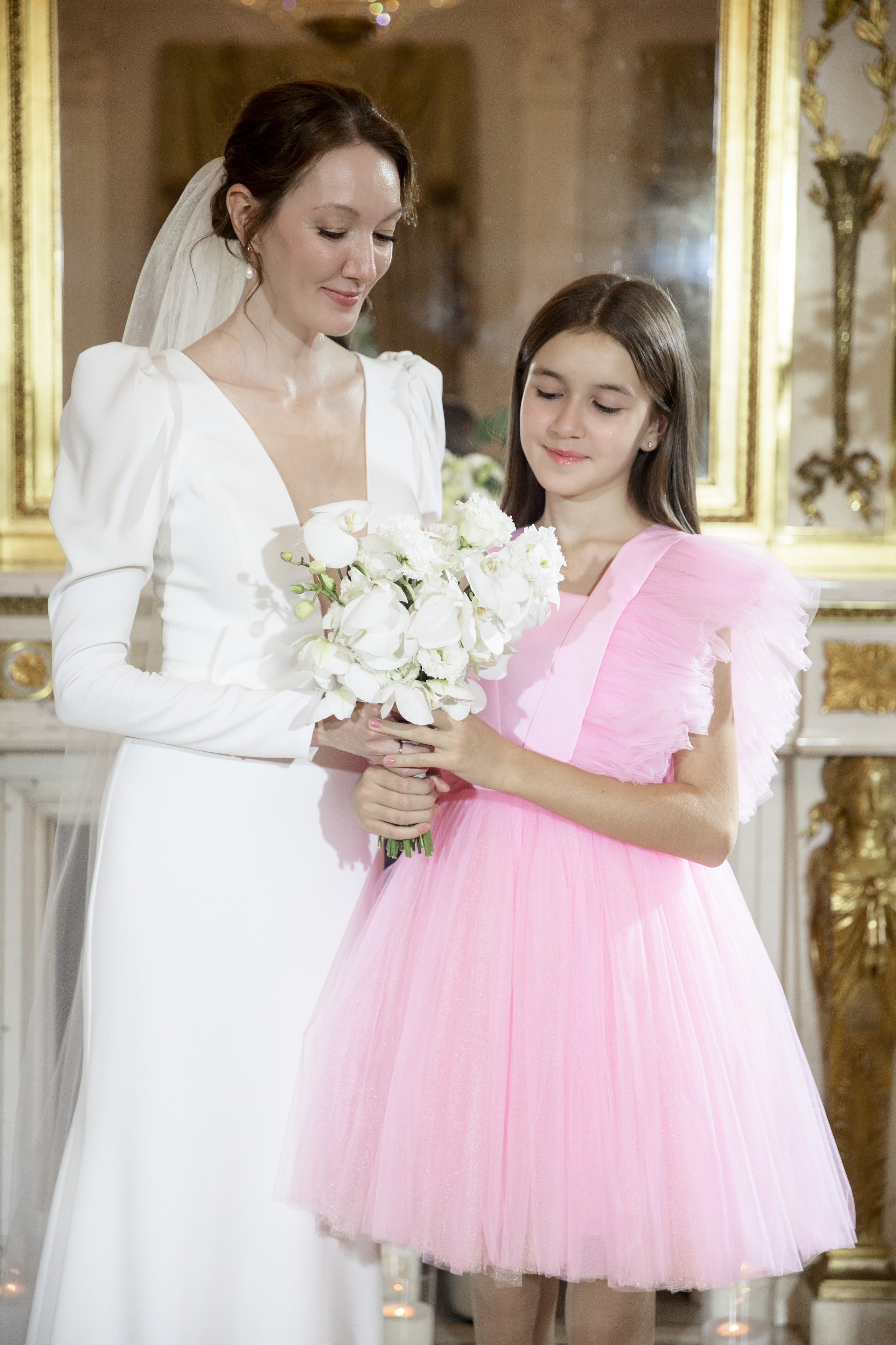 Свадебная фотосессия во Дворце Нарышкиных-Трубецких. Свадебный фотограф в Санкт-Петербурге Никита Кузякин