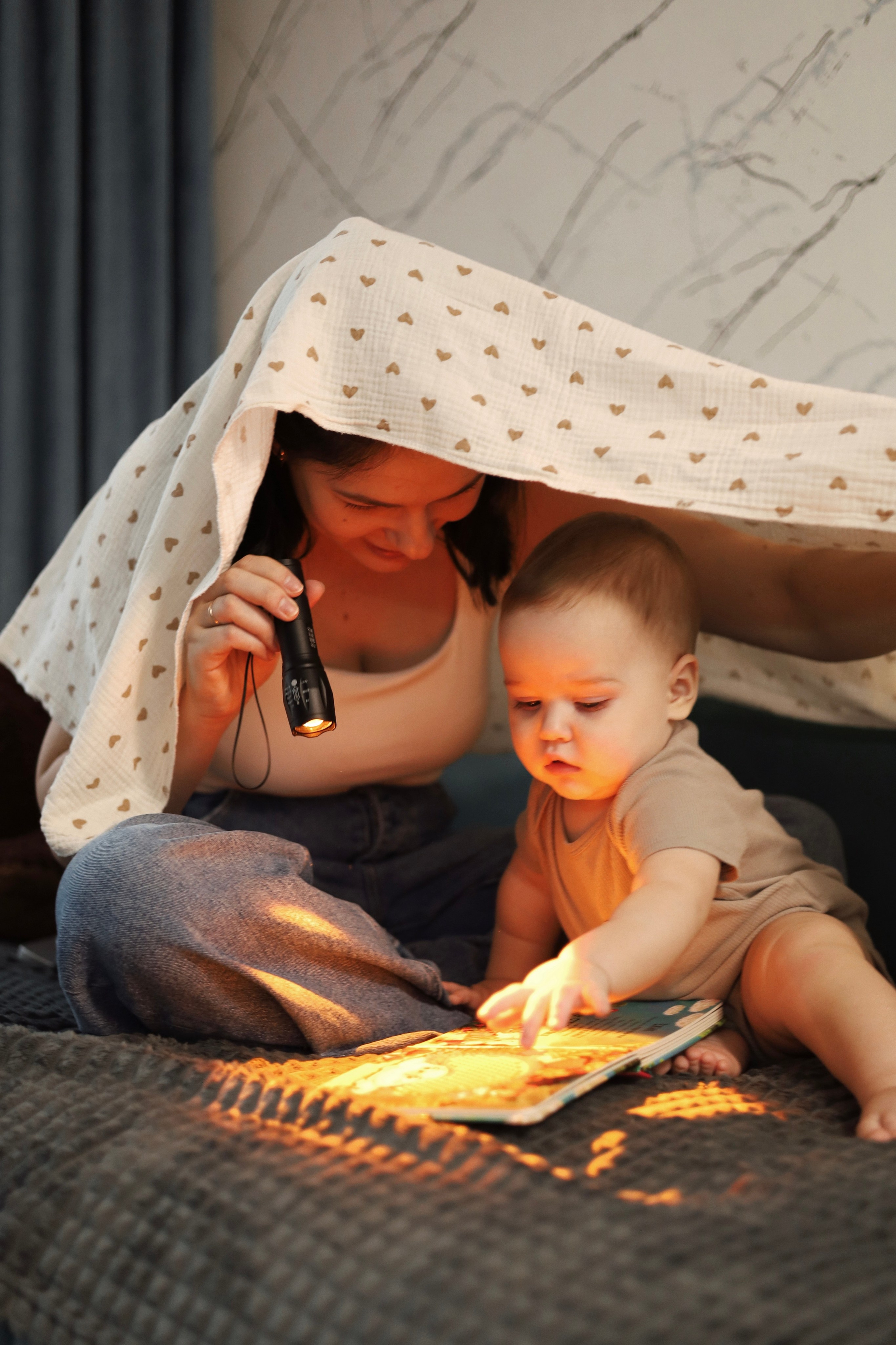 Домашние съёмки. Семейный, свадебный и индивидуальный фотограф в Алматы