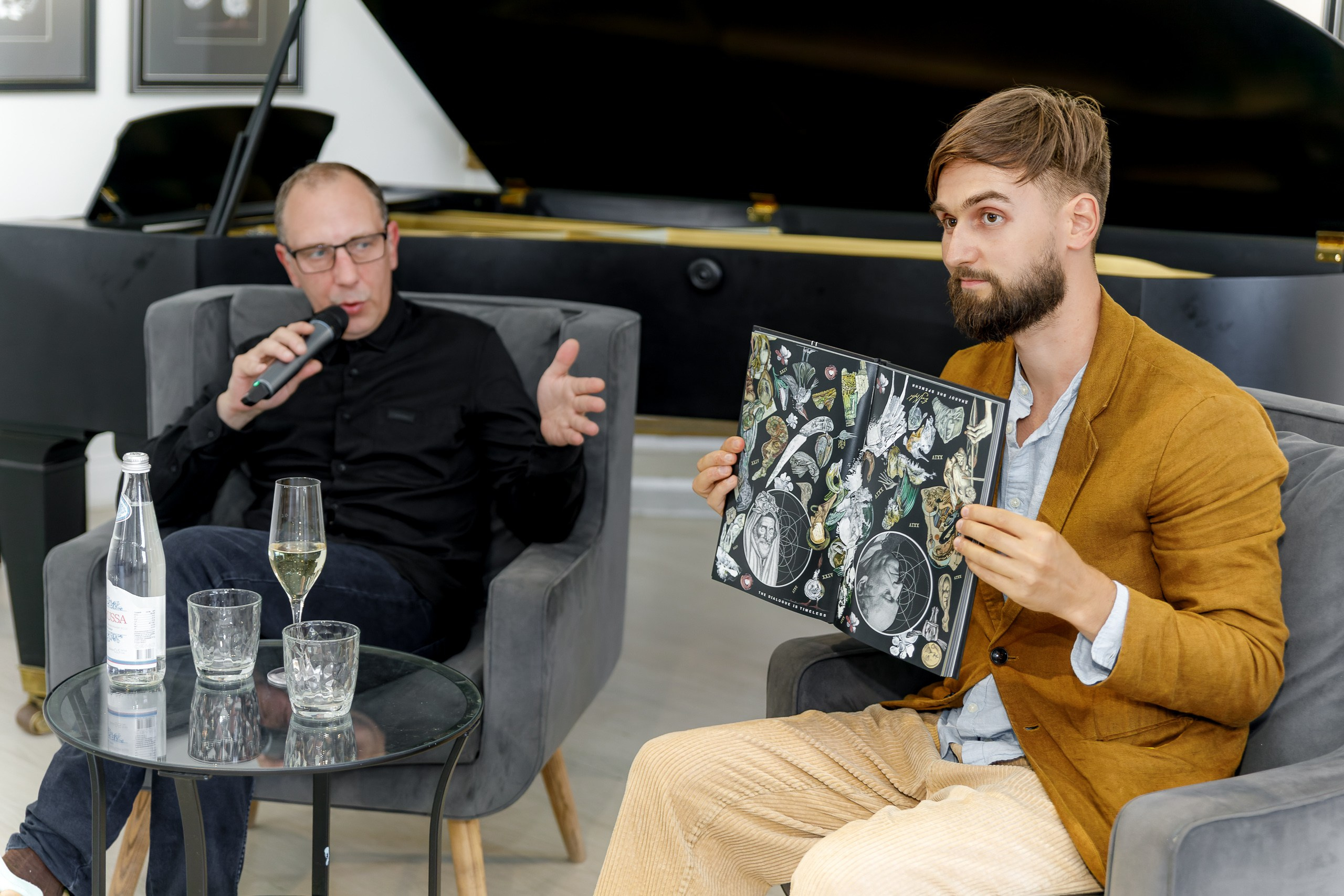 Финисаж выставки Евгения Крылова. Photographer Sergei Miroshnikov