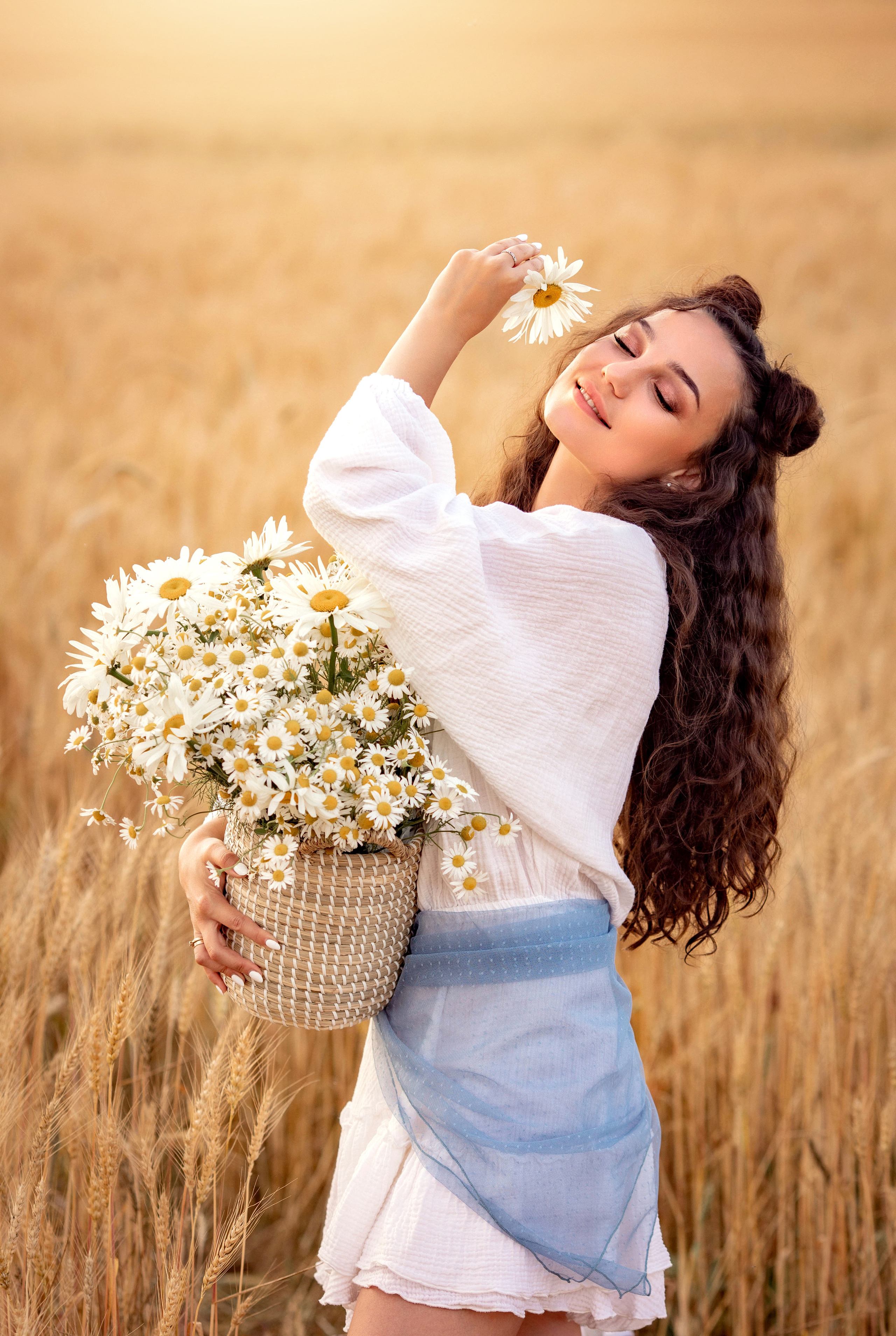 Фотосессия в Пшенице для Марии и ее семьи. Детский и семейный фотограф с животными в Москве Гурьева Надежда