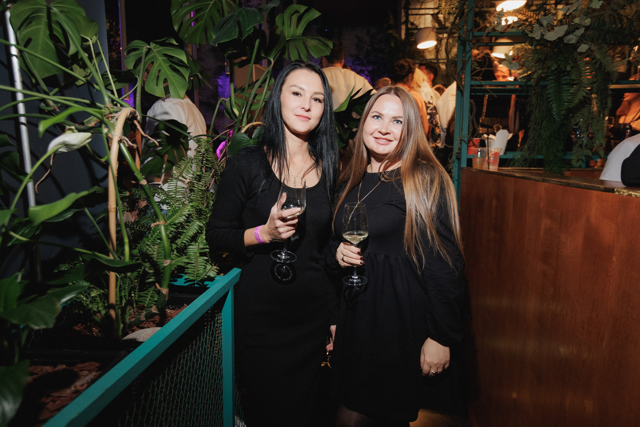 ВИННЫЙ ФЕСТИВАЛЬ. СВОИ. ФОТООТЧЕТЫ-СОБЫТИЯ-МЕСТА