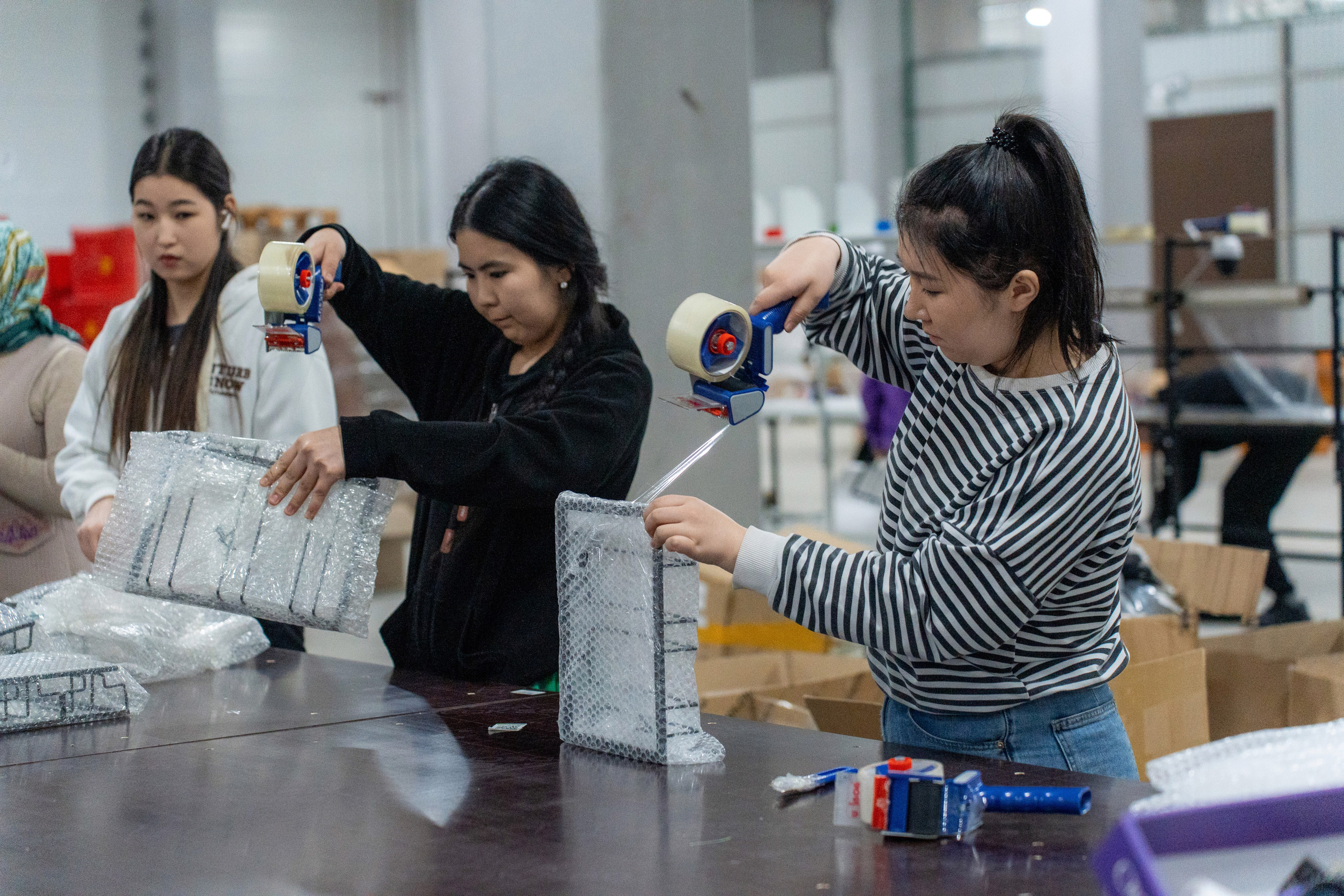 Фотосессия на складе фулфилмента в Фудсити, фотосъемка на складе