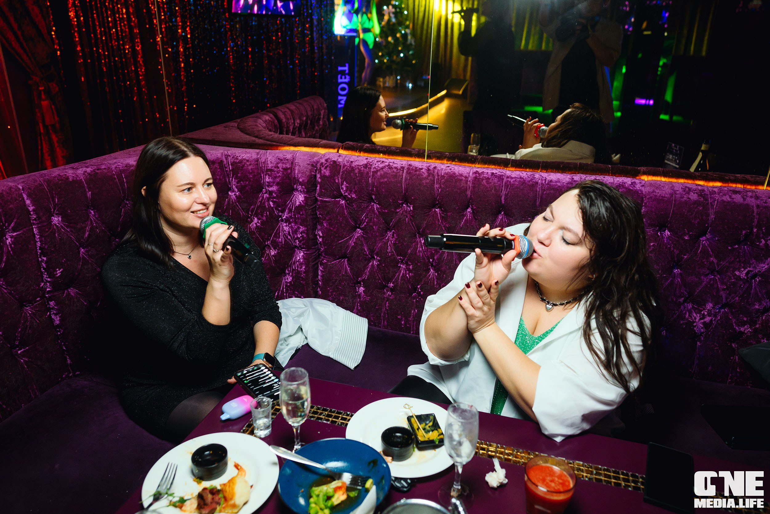 Фоторепортаж из караоке-клуба Эйфория. One Media Life: фоторепортажи, фотоотчеты с мероприятий и заведений