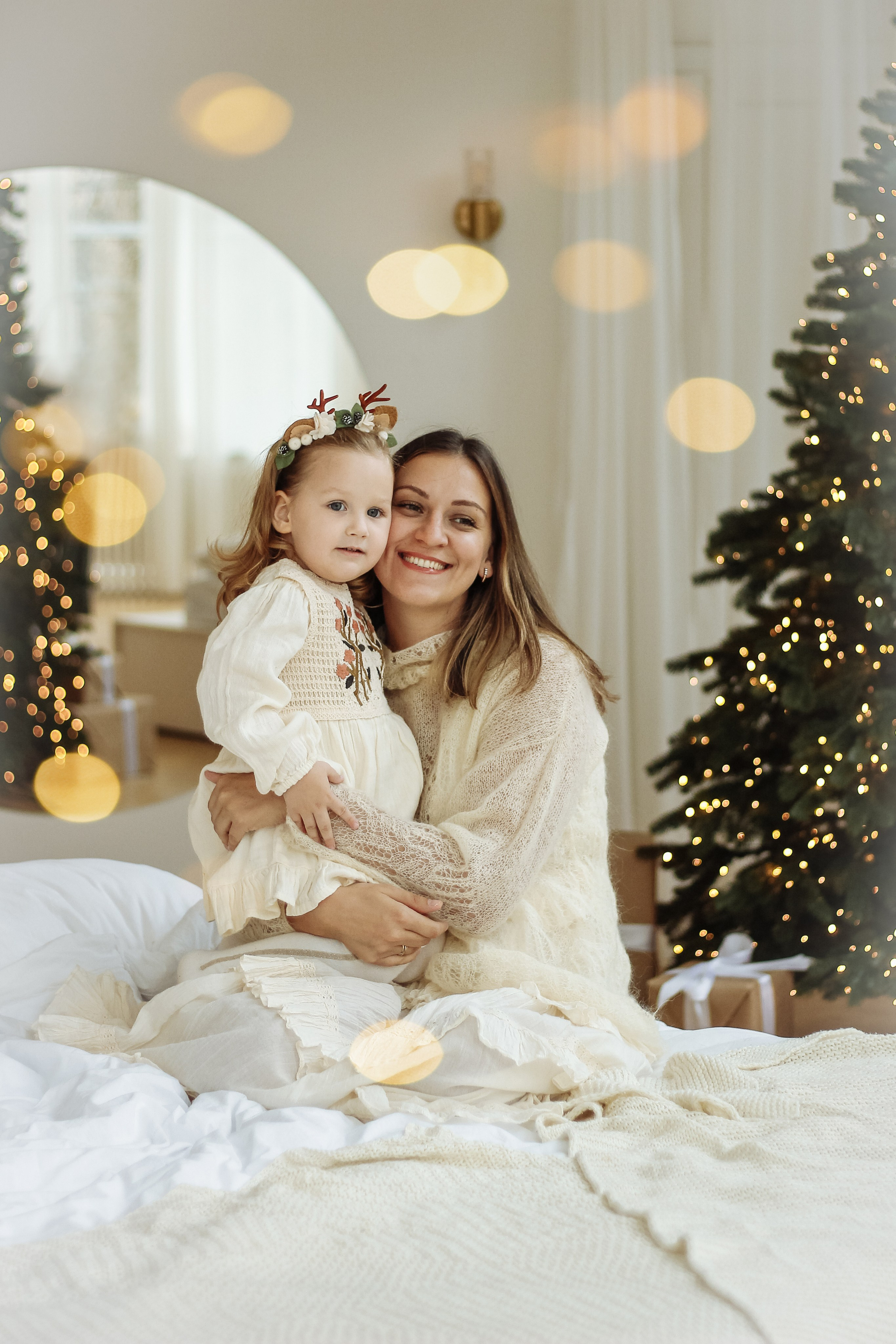 Семейная новогодняя фотосессия в студии в Москве. Профессиональный фотограф беременности семейных фотосессий в Москве Балашихе Наталья Преснякова