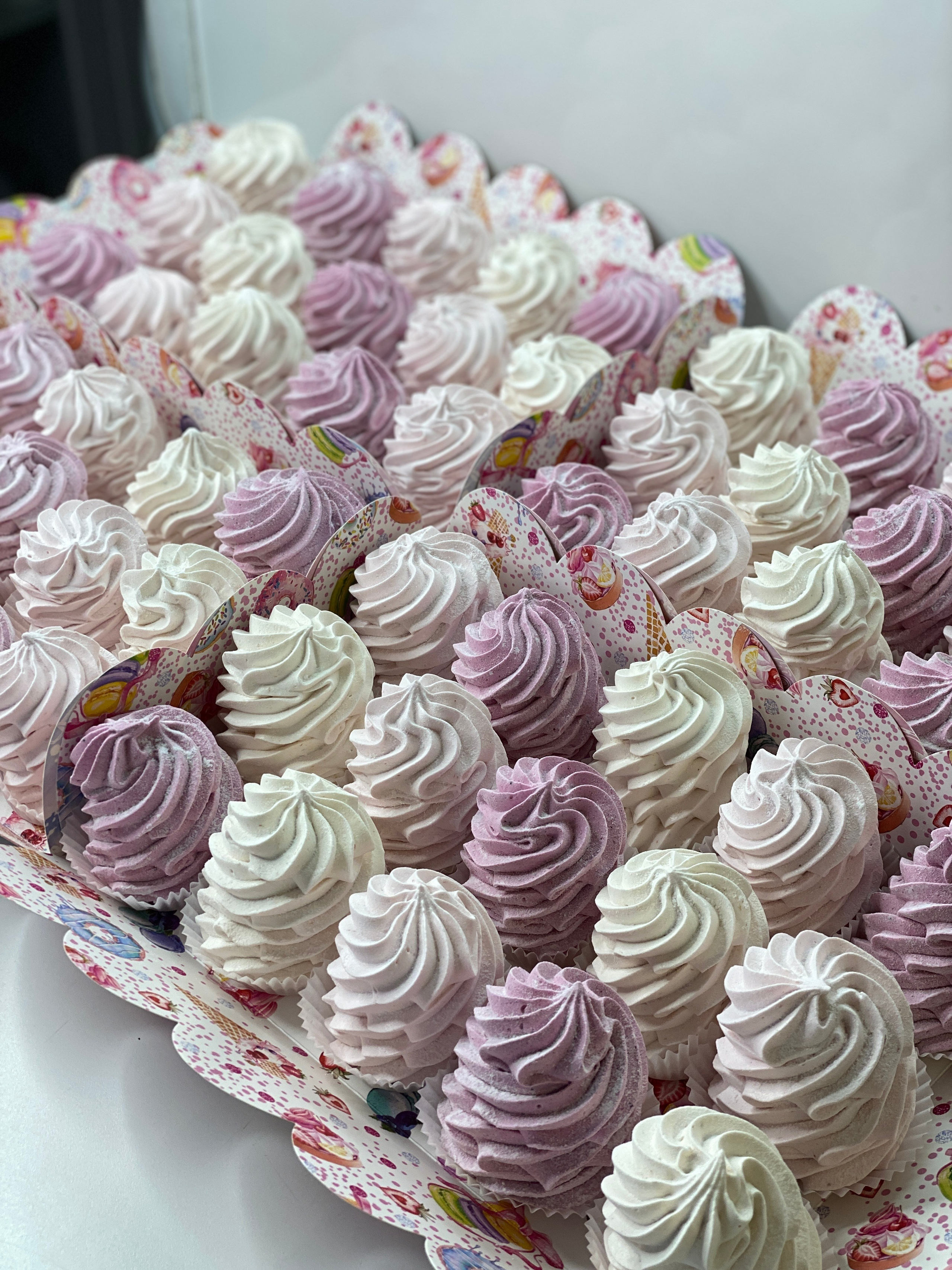 Завитки. Katyasugarsugar капкейки, зефир, торты Москва