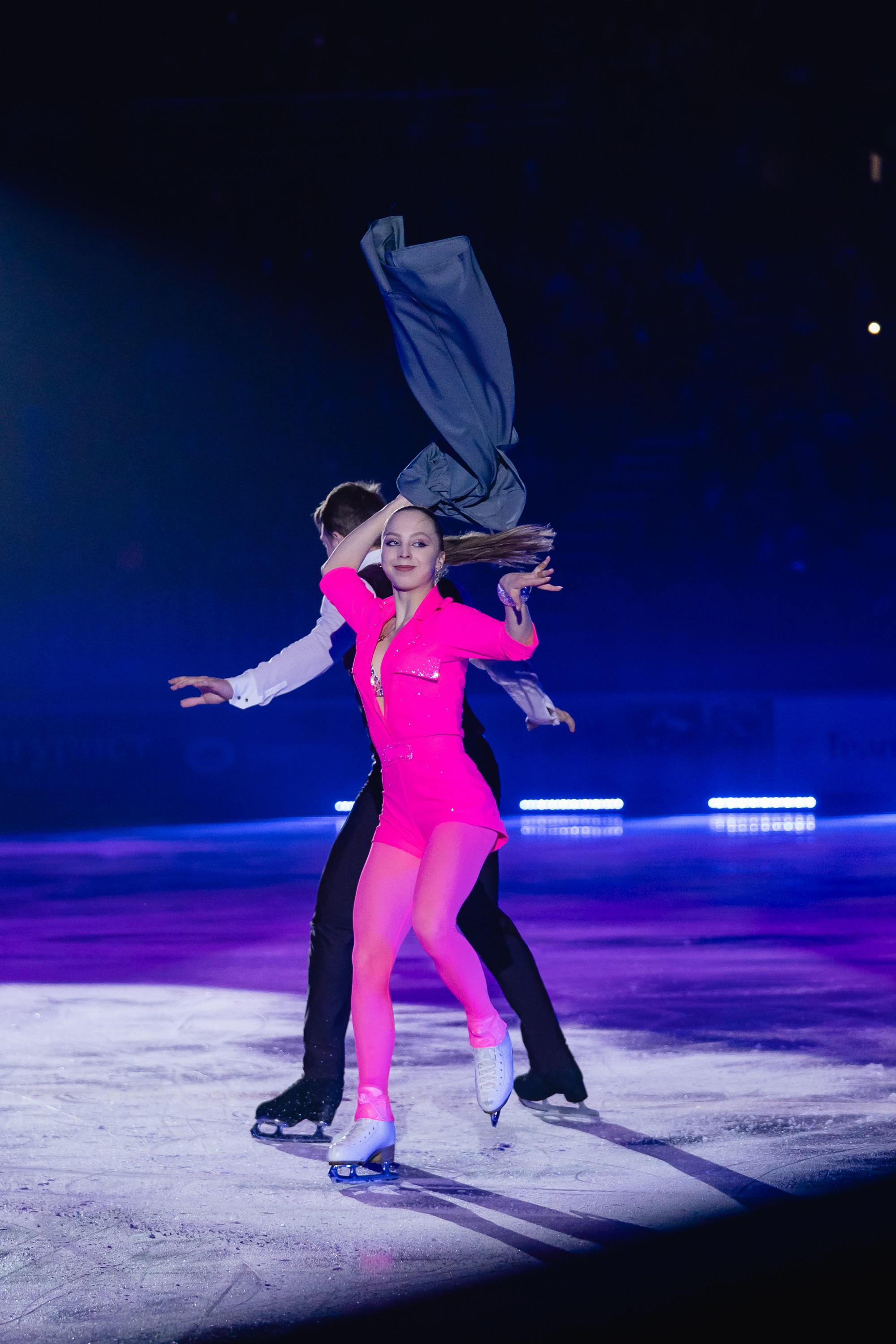Шоу «Чемпионы на льду» в Новосибирске. Воробьева Ксения — Спортивный и танцевальный фотограф Новосибирск