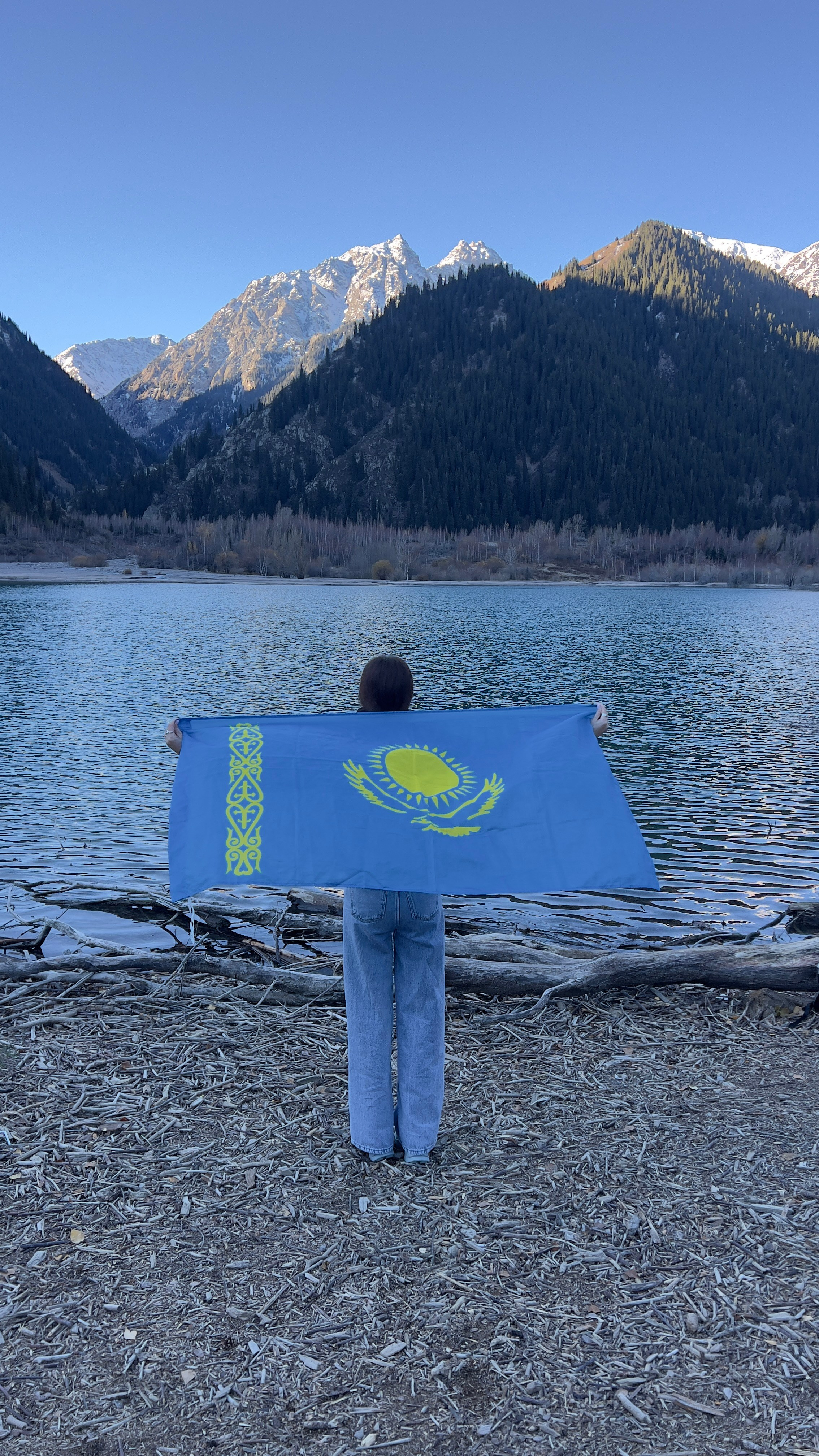 Экскурсия и тур на озеро Иссык из Алматы