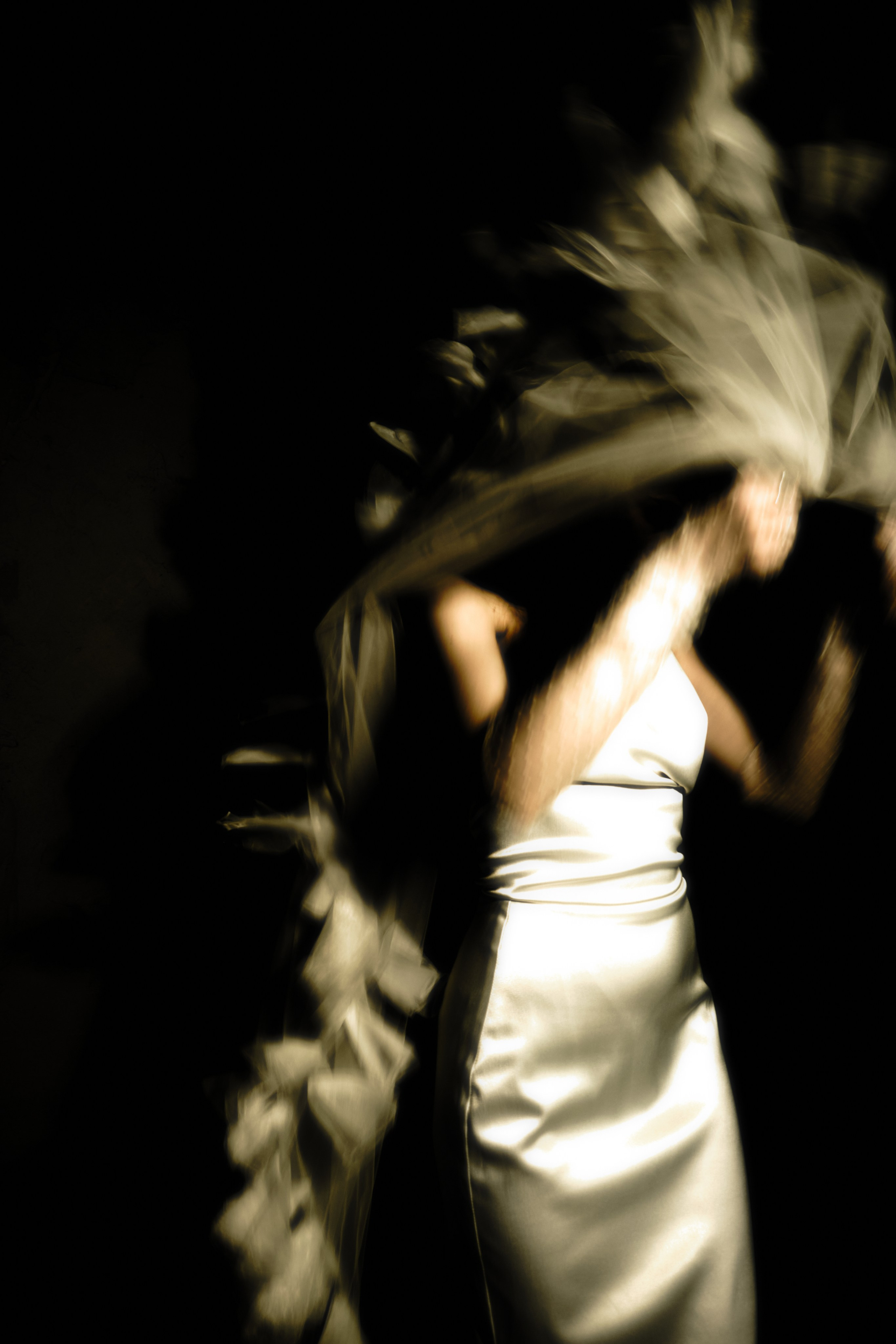 “Unirenter” Wedding Dress Salon. Izma photos