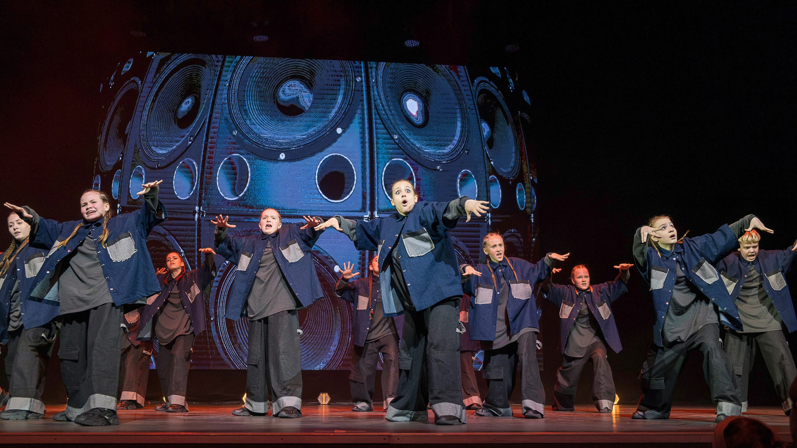 Junix 2025. Репортажный фотограф в Казани Павел Серпокрылов