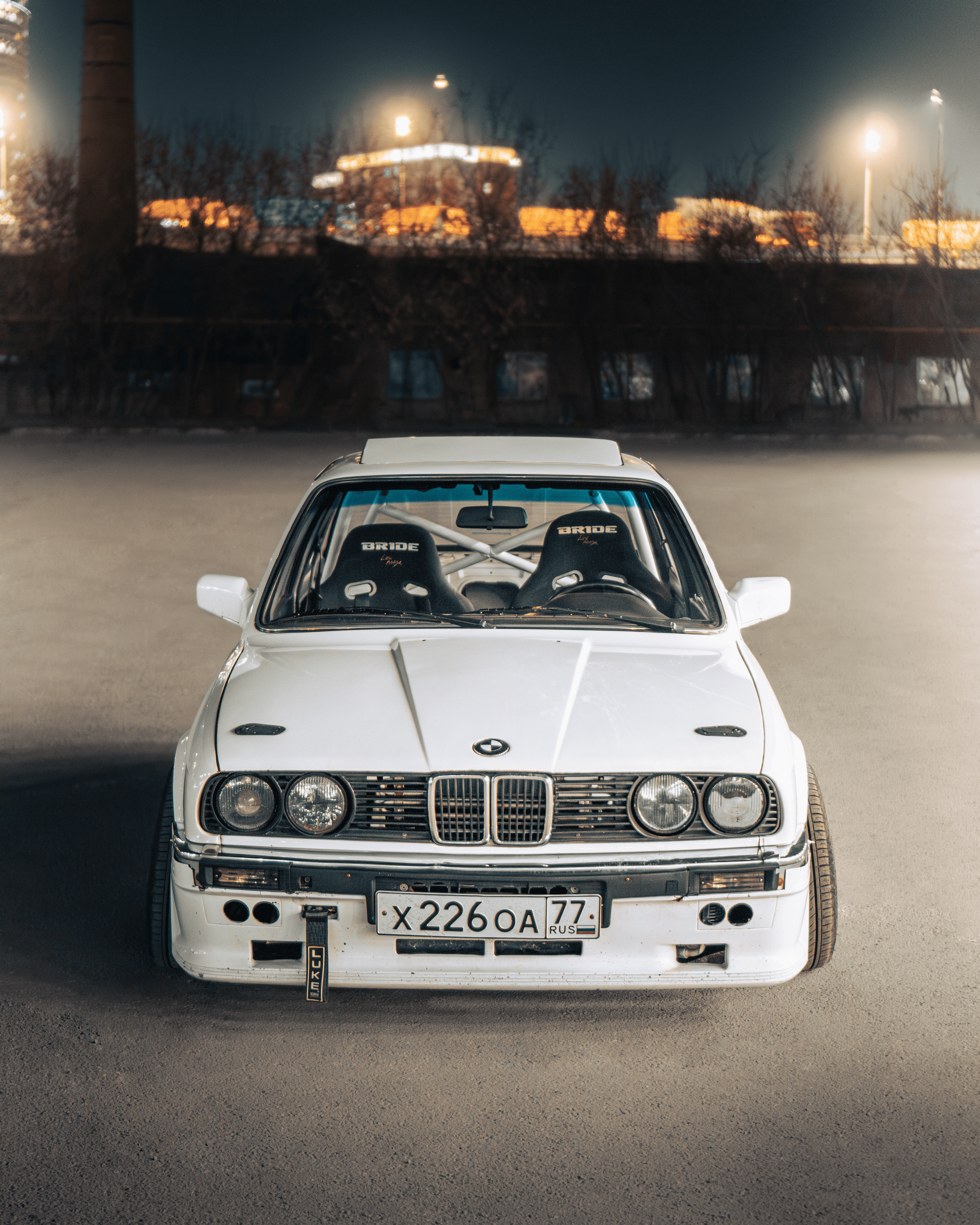 BMW E30: облачко у метро
