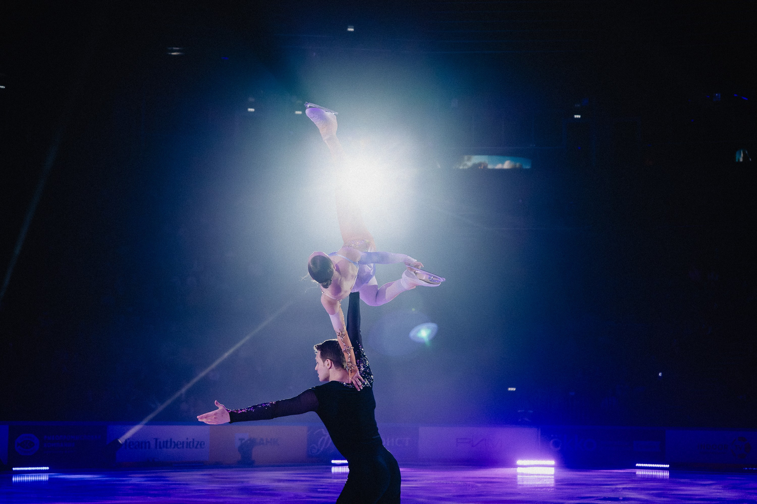 Шоу Этери Тутберидзе в Новосибирске. Воробьева Ксения — Спортивный и танцевальный фотограф Новосибирск
