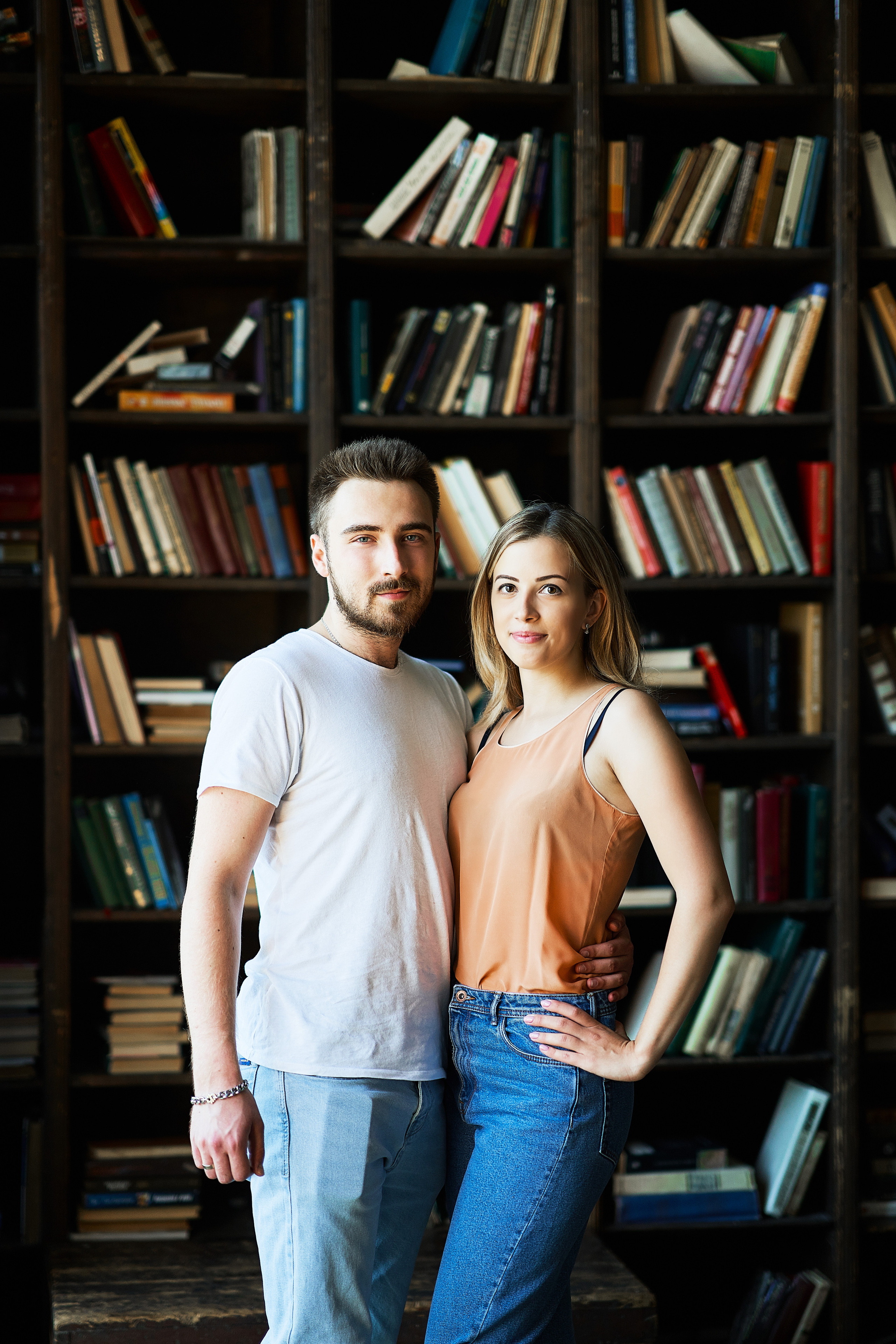 Семейная фотосессия в студии Москвы. Фотограф Евгений Опарин