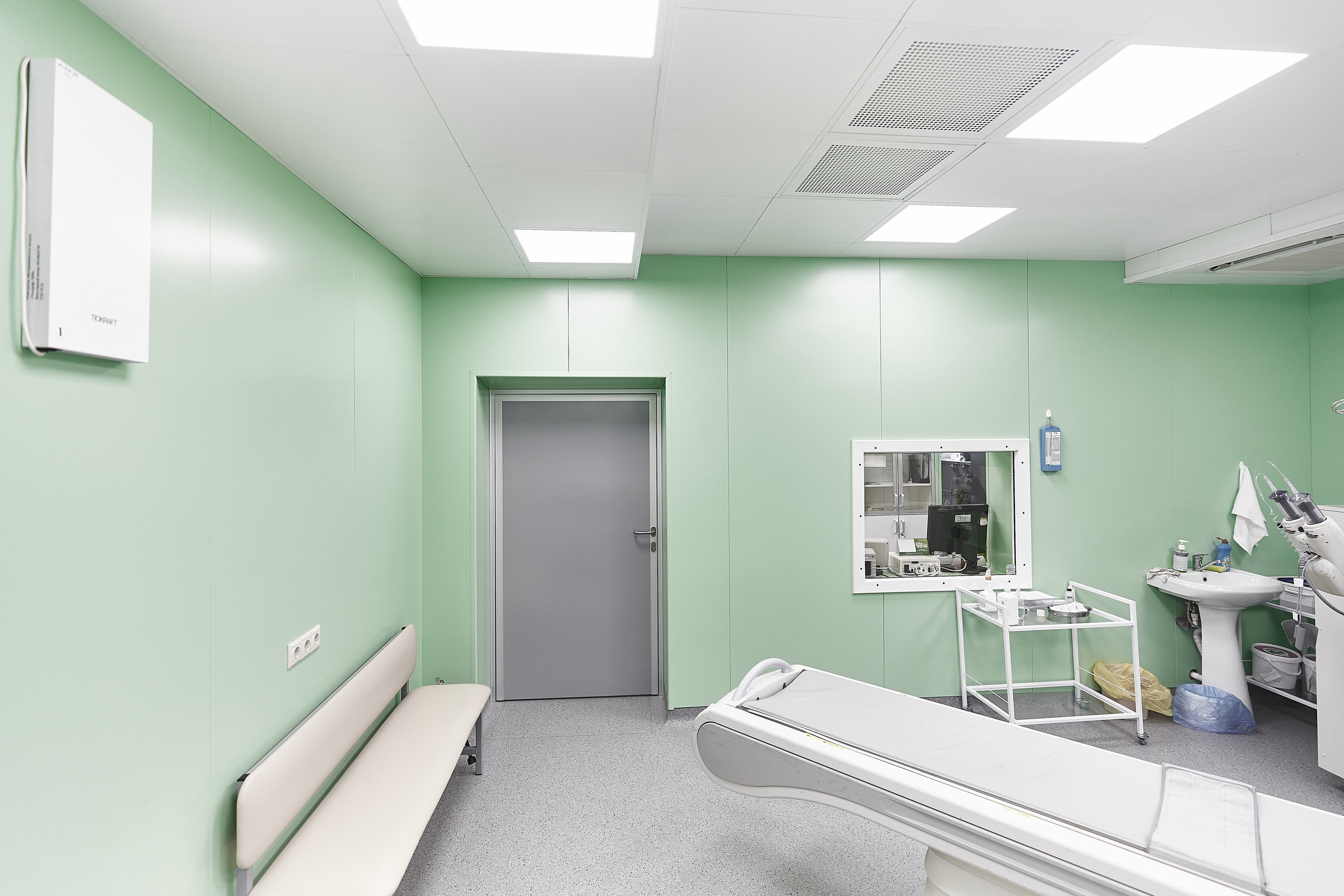 Кабинет компьютерной томографии в Дмитрове. Фотограф Евгений Опарин