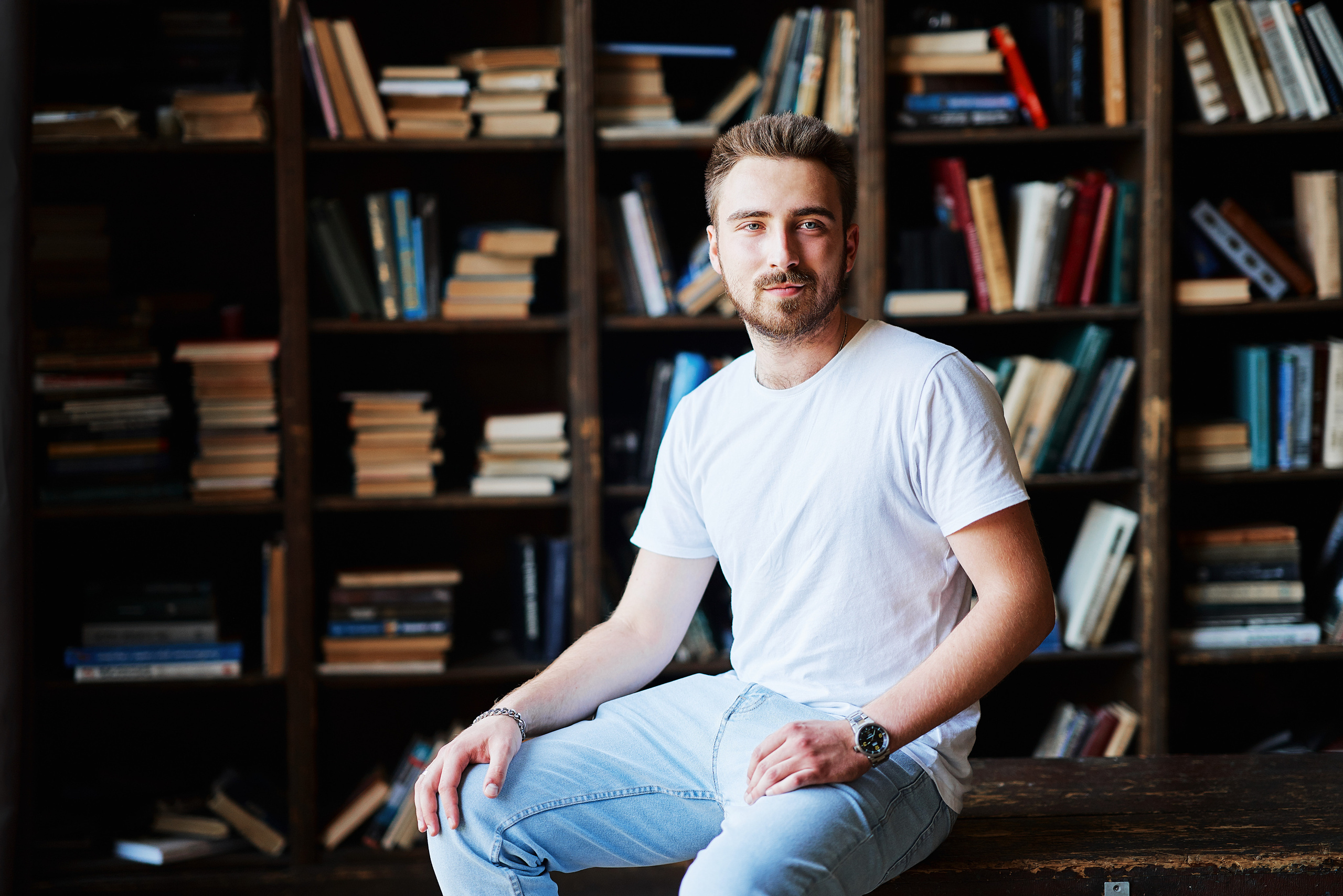 Семейная фотосессия в студии Москвы. Фотограф Евгений Опарин