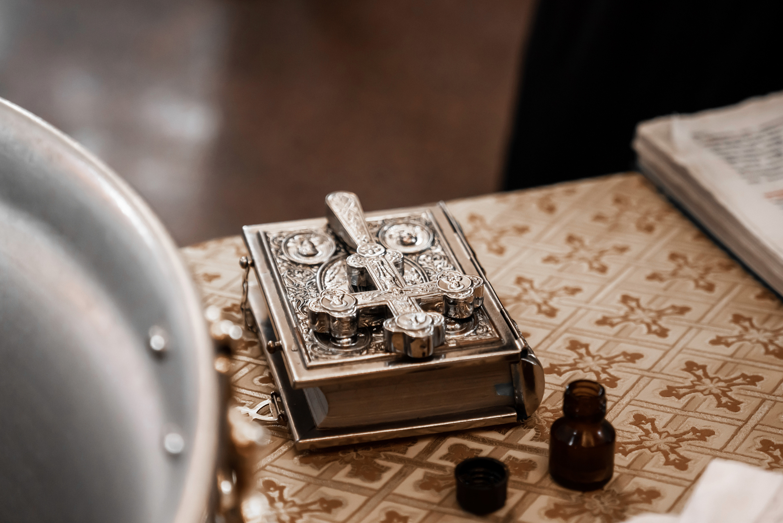 Таинство крещения. Фотограф Евгений Опарин