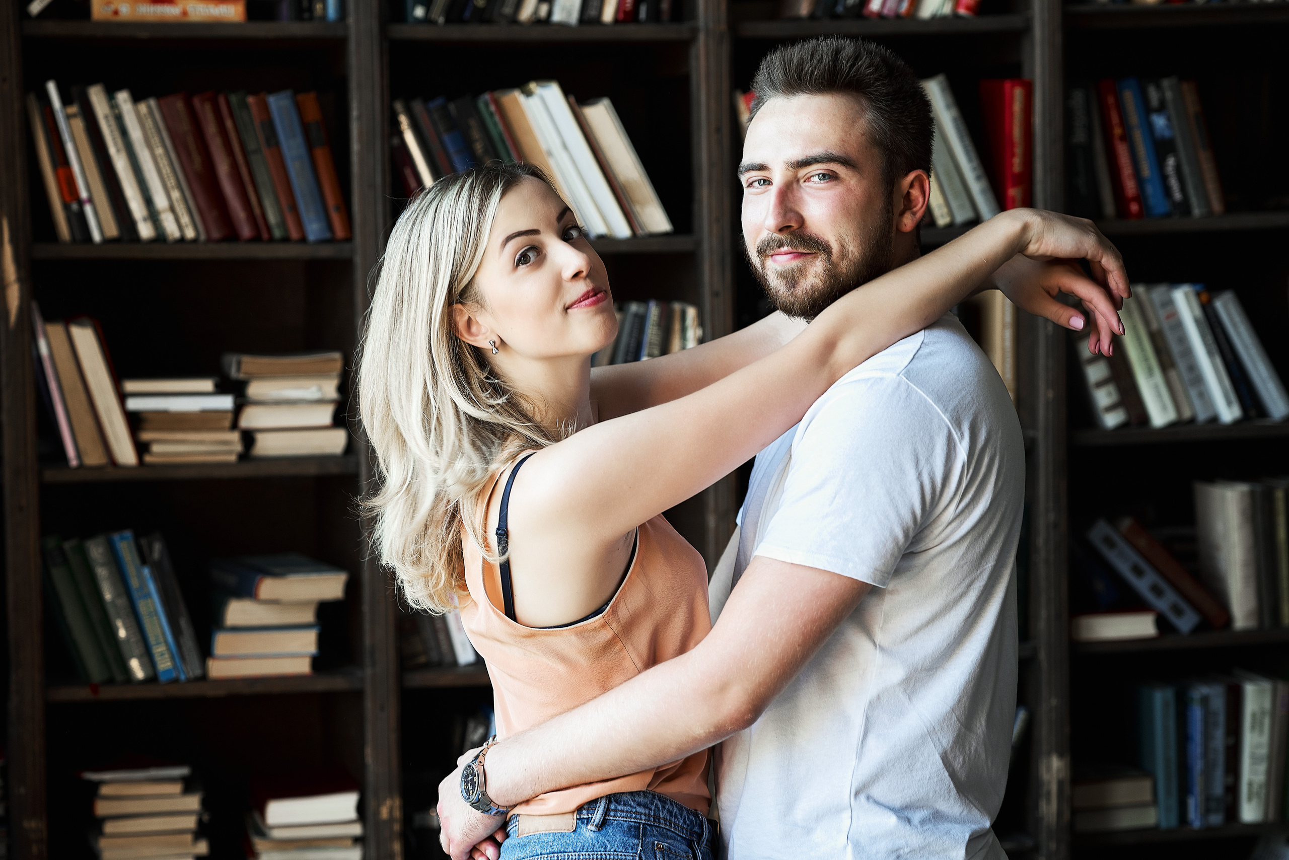 Семейная фотосессия в студии Москвы. Фотограф Евгений Опарин