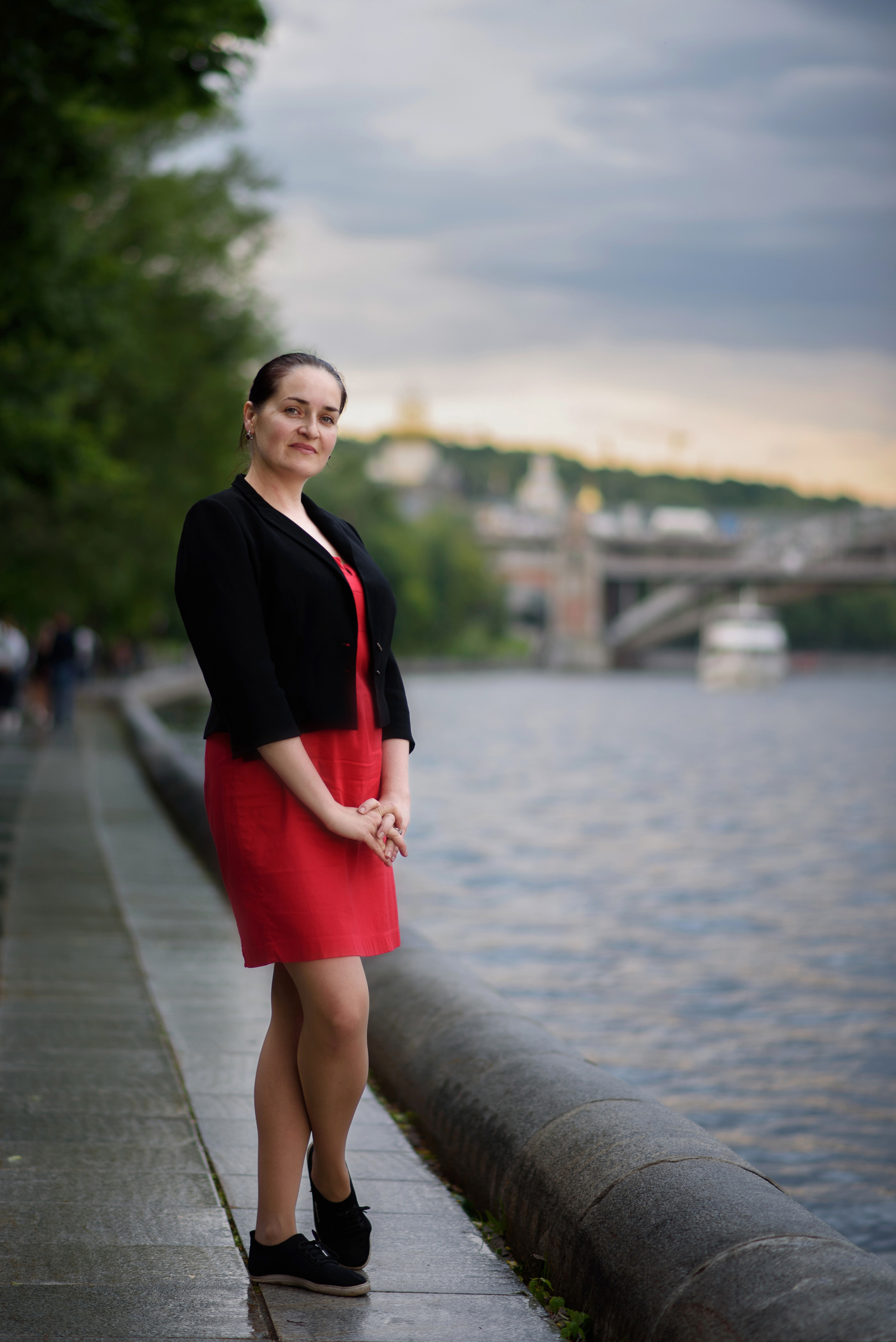 Портретная фотосессия на набережной. Анна Боровикова, фотограф Пушкино