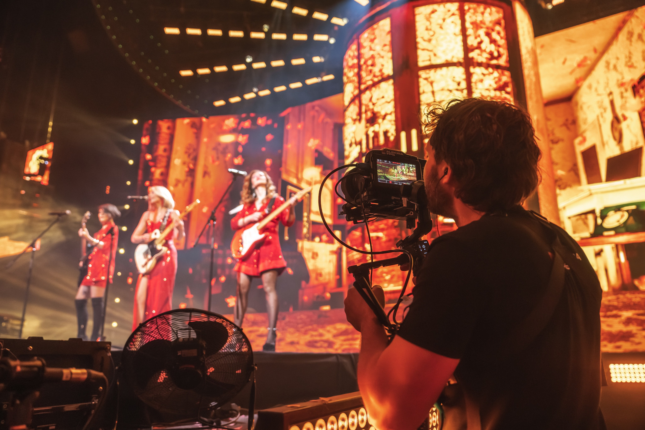 Superdiskoteka 90. Svyatoslav Bunkov | photographer