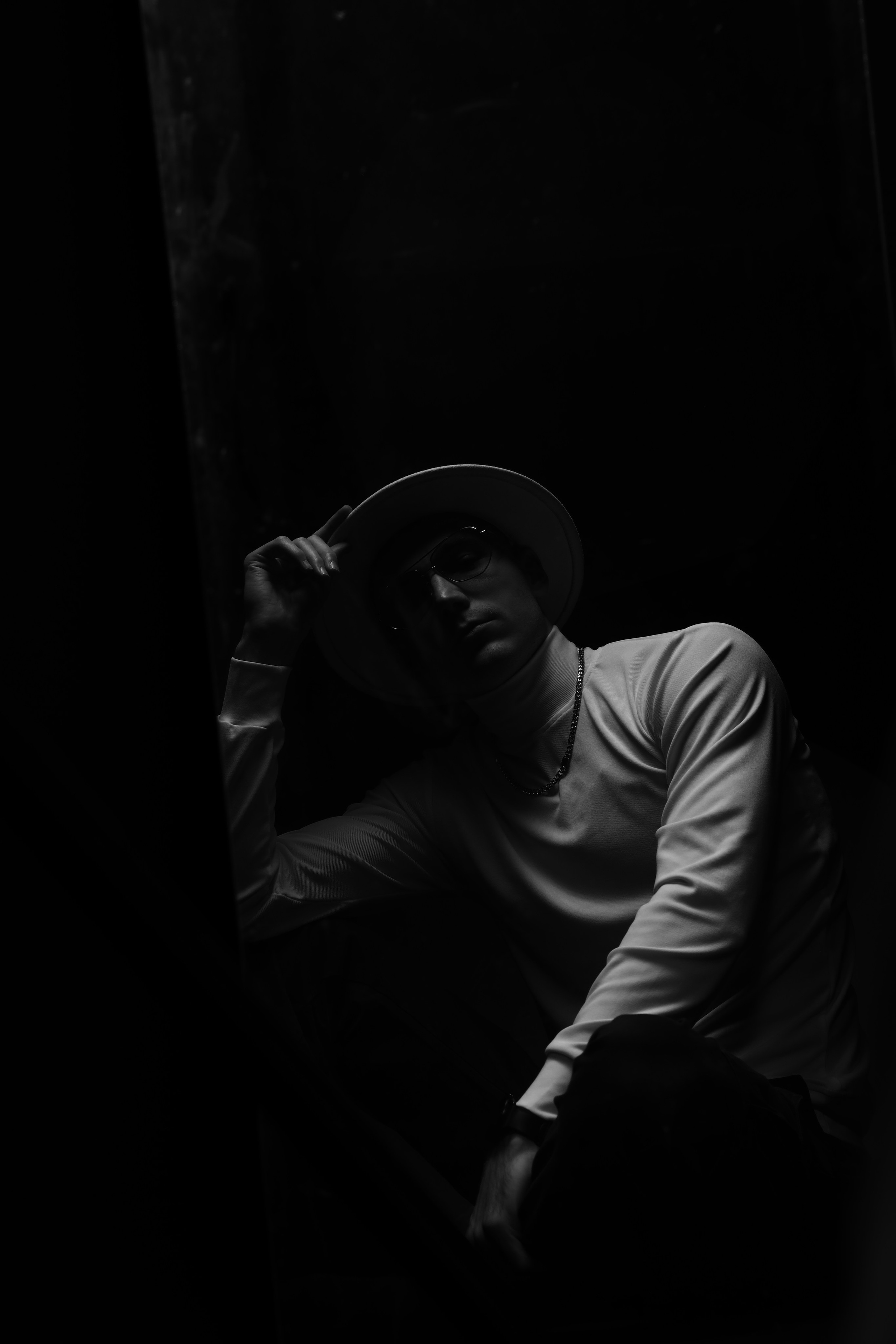 The White hat Alex. Профессиональный фотограф в Воронеже Владислав Крылов