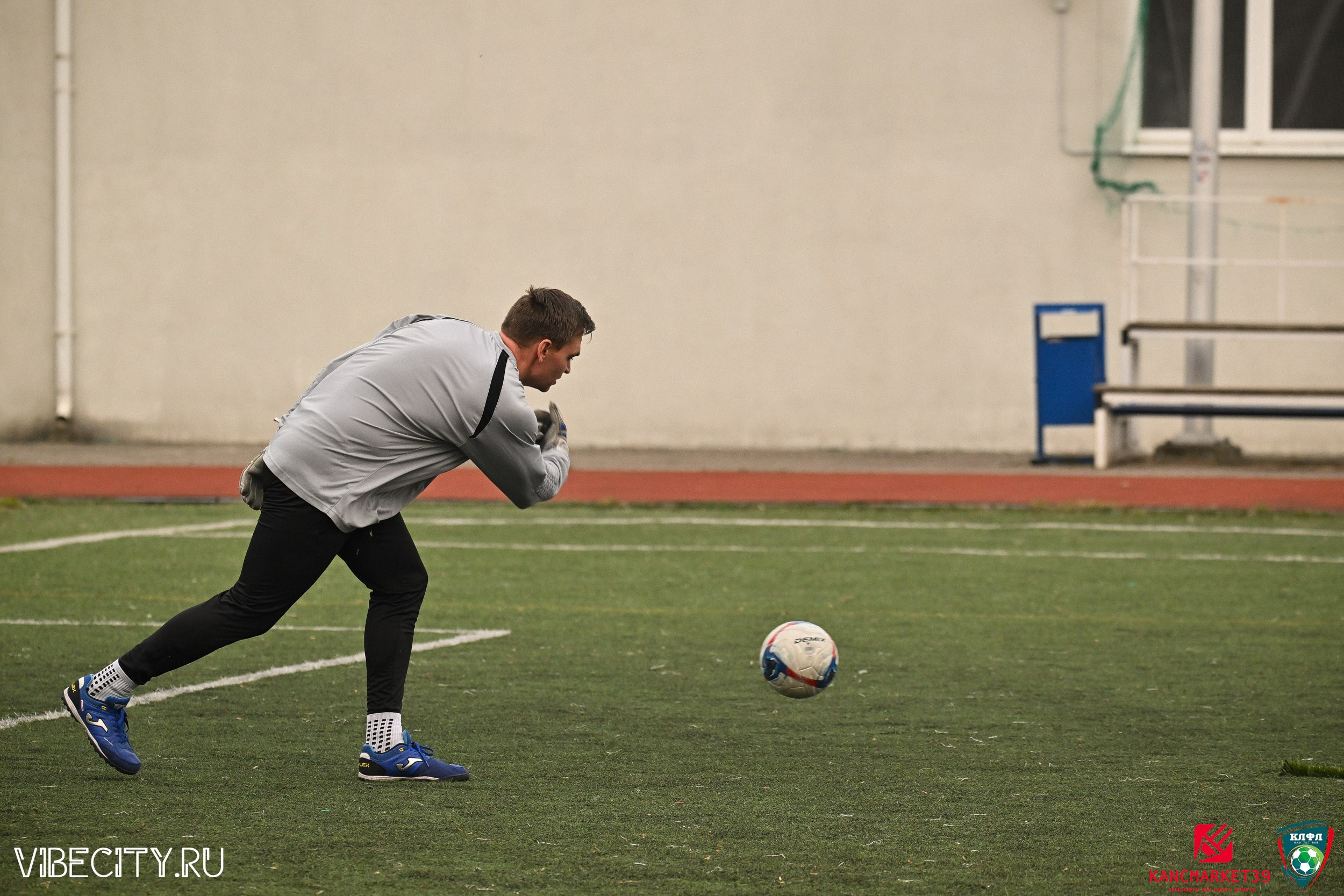 XX ЧЕМПИОНАТ КАЛИНИНГРАДСКОЙ ЛФЛ КАНЦМАРКЕТ39 сезона 2024–2025 гг. VIBECITY.RU Вайб Сити Ру Фоторепортажи Фотоотчеты Калининград