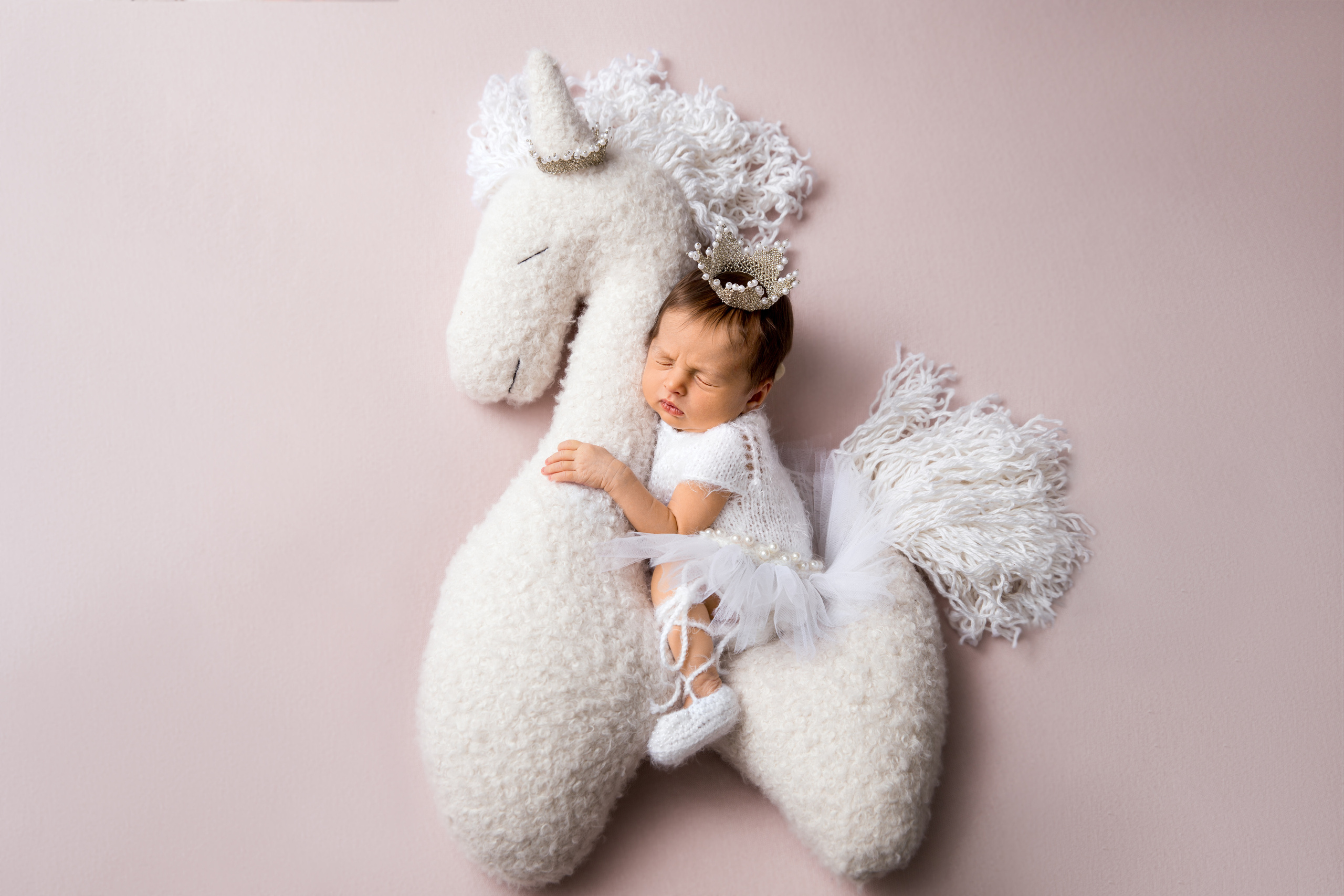 Фотосессия новорожденного (newborn). Фотограф новорожденных, детей до года и беременных в Симферополе