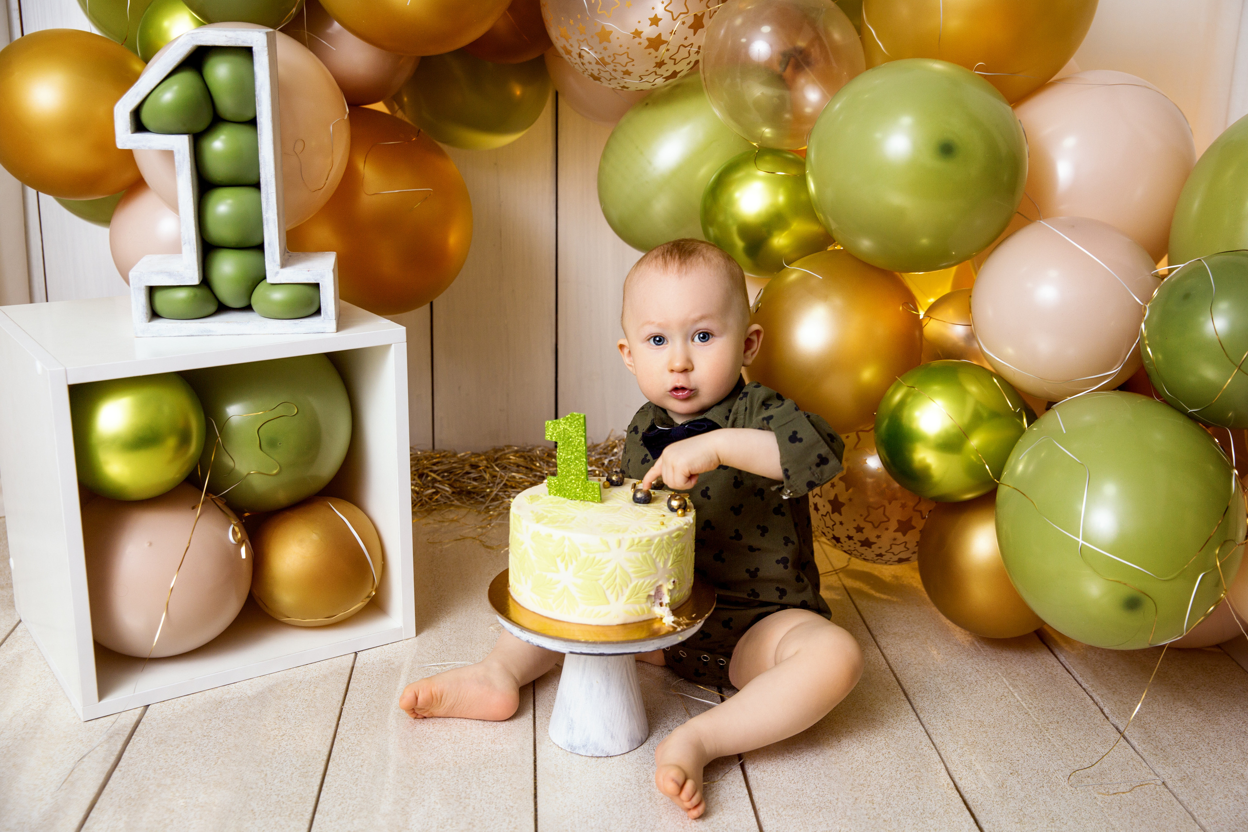 Фотосессия ГОДОВАСИЕ. Фотограф новорожденных, детей до года и беременных в Симферополе