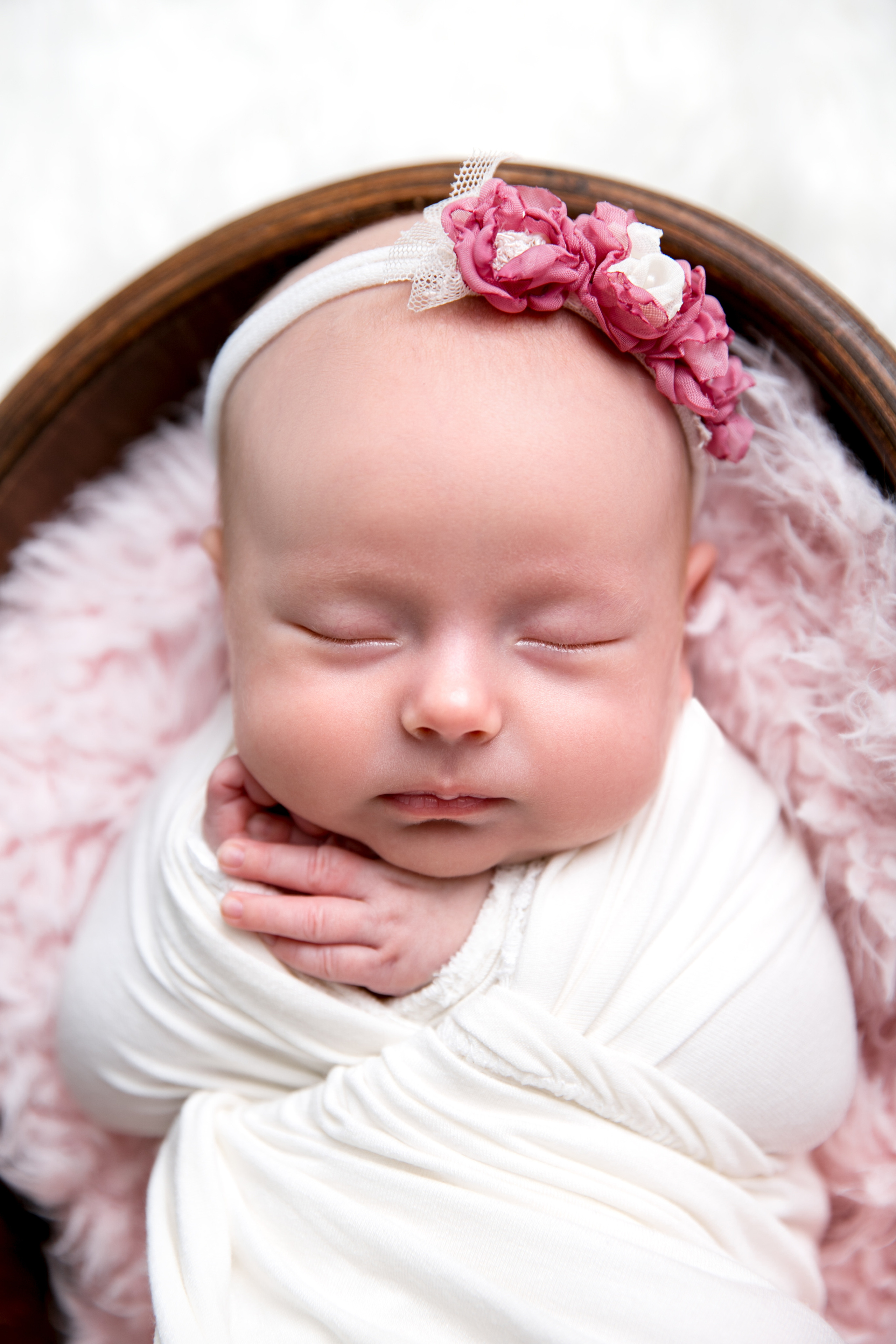 Фотосессия новорожденного (newborn). Фотограф новорожденных, детей до года и беременных в Симферополе