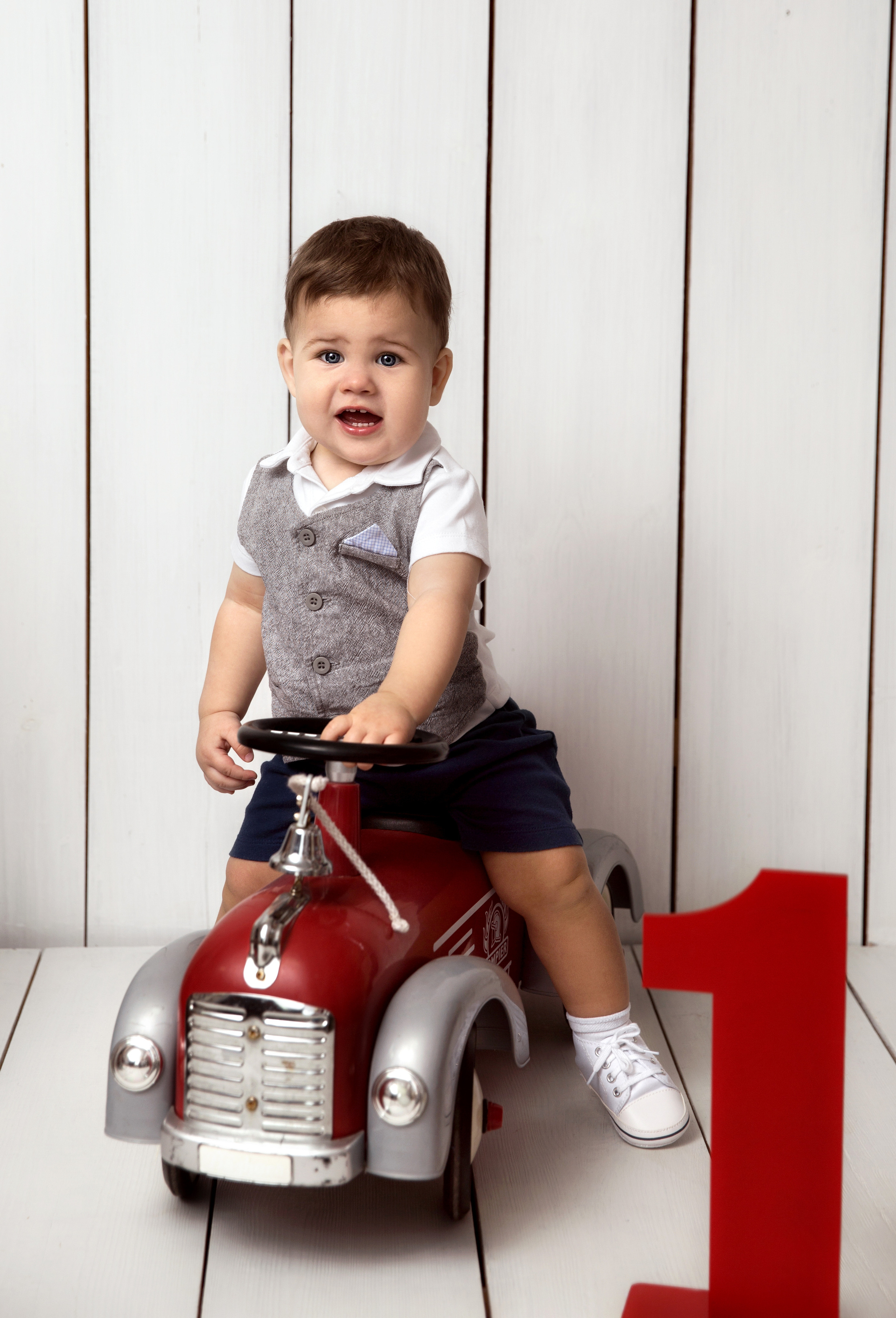 Фотосессия ГОДОВАСИЕ. Фотограф новорожденных, детей до года и беременных в Симферополе