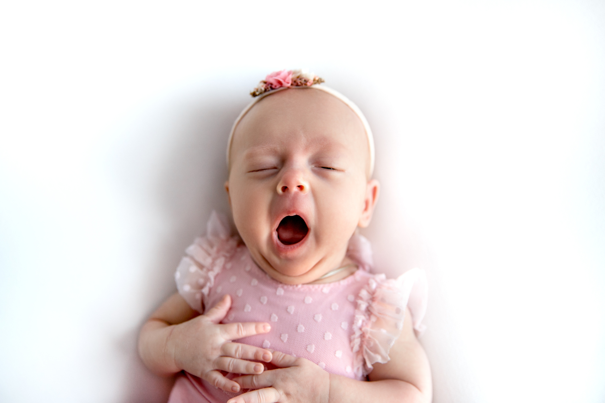 Фотосессия новорожденного (newborn). Фотограф новорожденных, детей до года и беременных в Симферополе