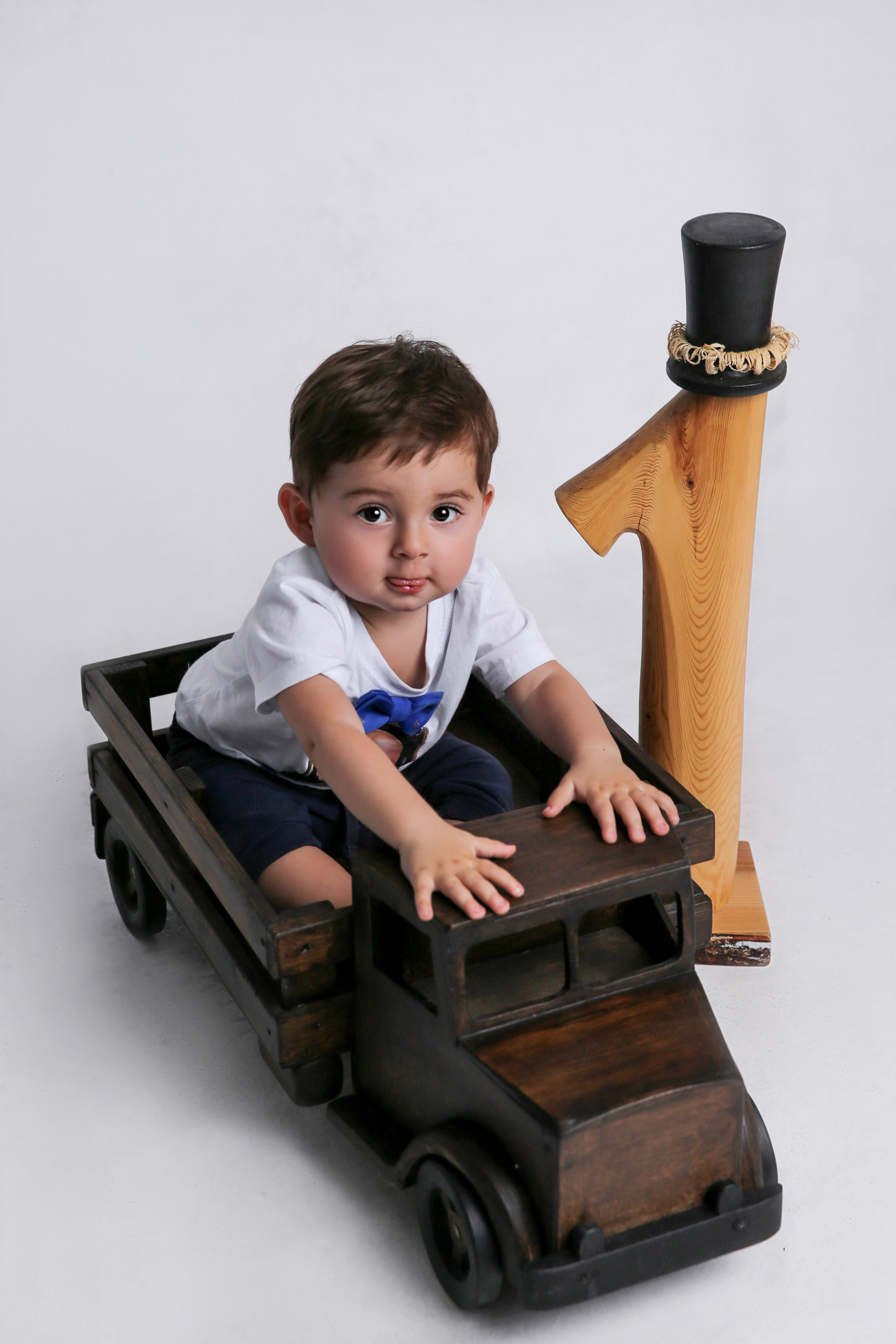 Фотосессия ГОДОВАСИЕ. Фотограф новорожденных, детей до года и беременных в Симферополе