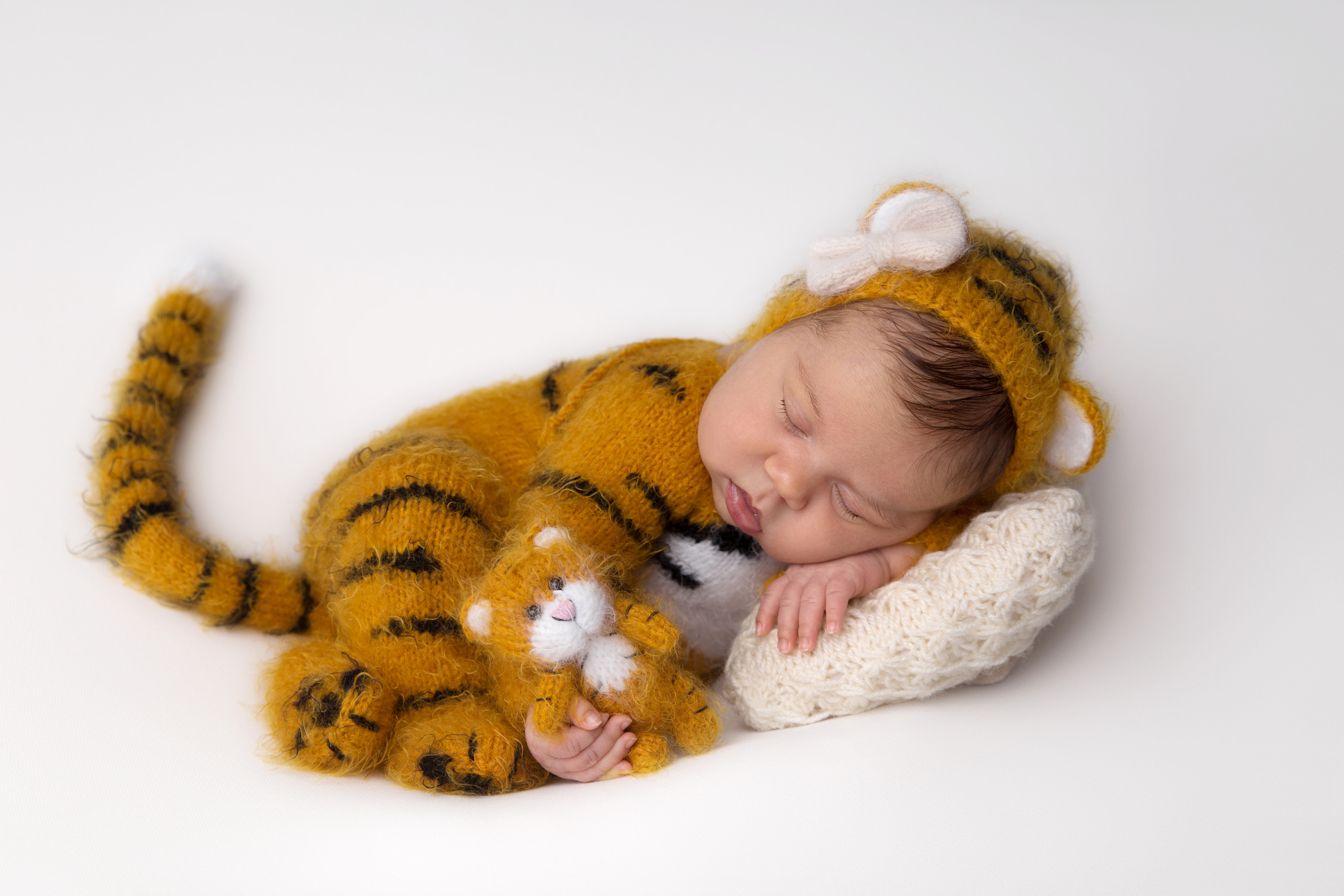 Фотосессия новорожденного (newborn). Фотограф новорожденных, детей до года и беременных в Симферополе