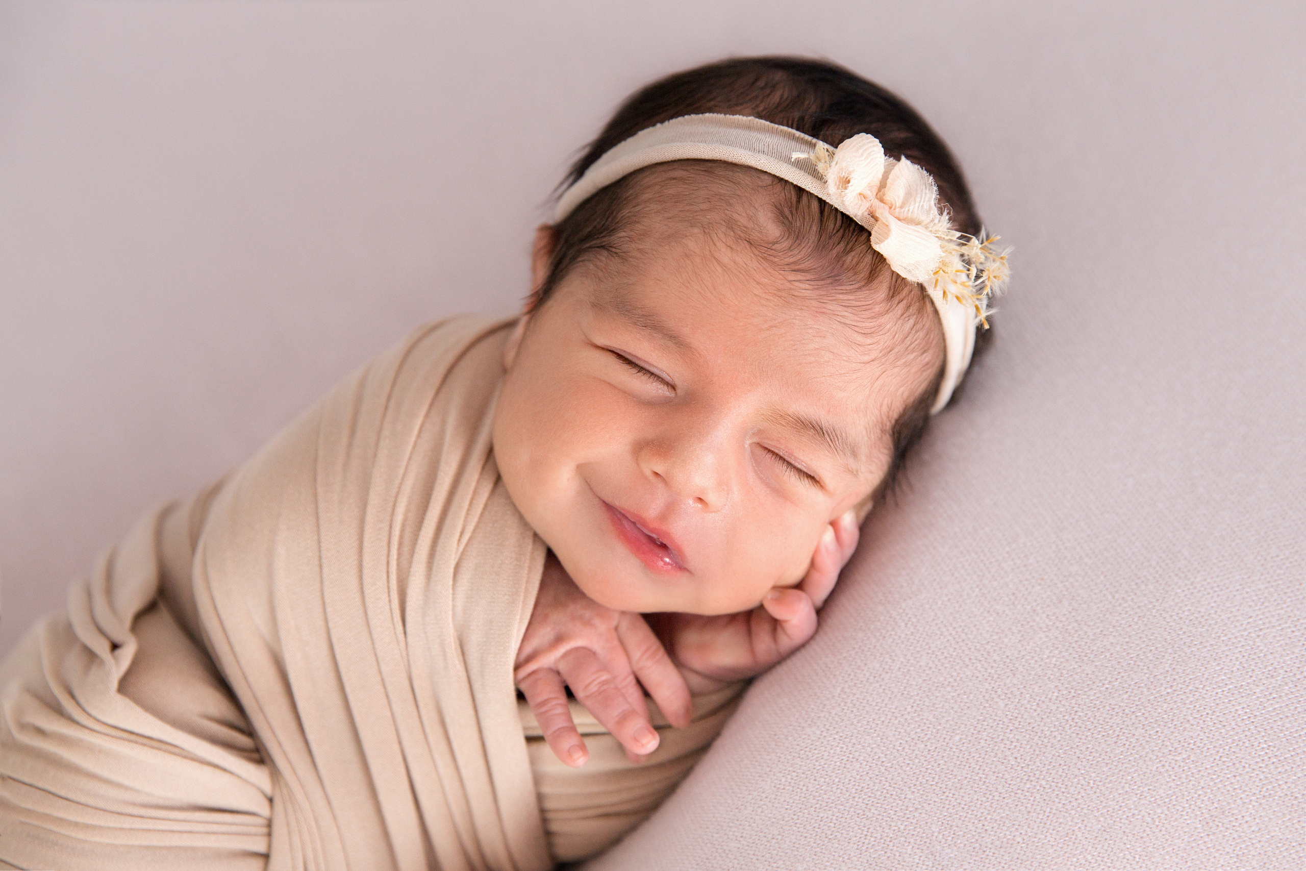 Фотосессия новорожденного (newborn). Фотограф новорожденных, детей до года и беременных в Симферополе