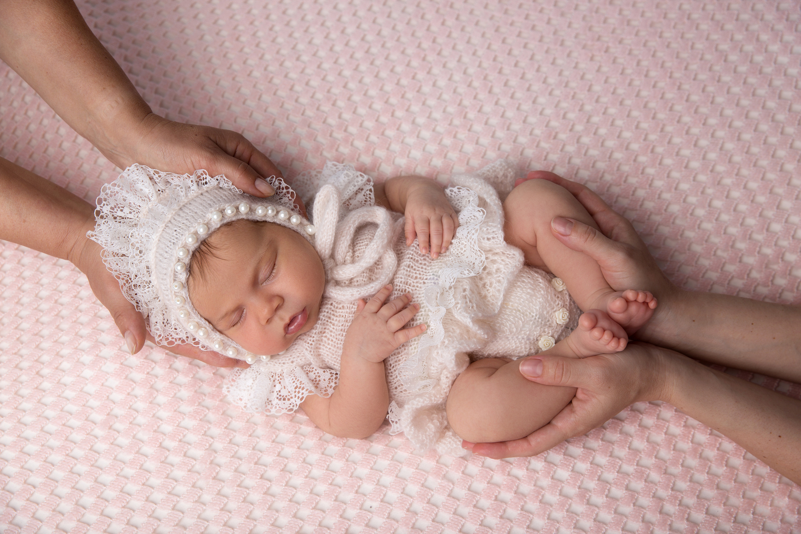 Фотосессия новорожденного (newborn). Фотограф новорожденных, детей до года и беременных в Симферополе