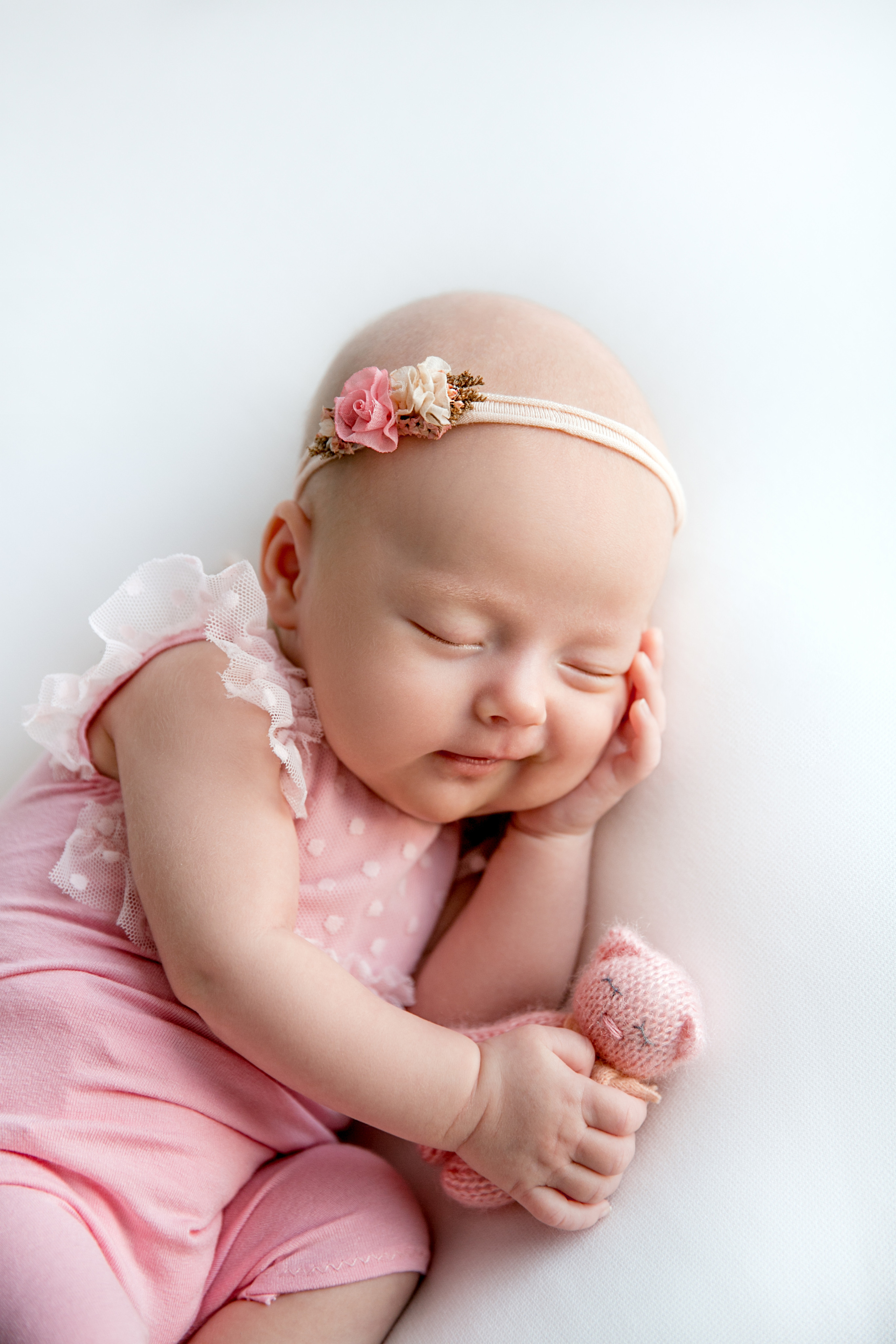 Фотосессия новорожденного (newborn). Фотограф новорожденных, детей до года и беременных в Симферополе