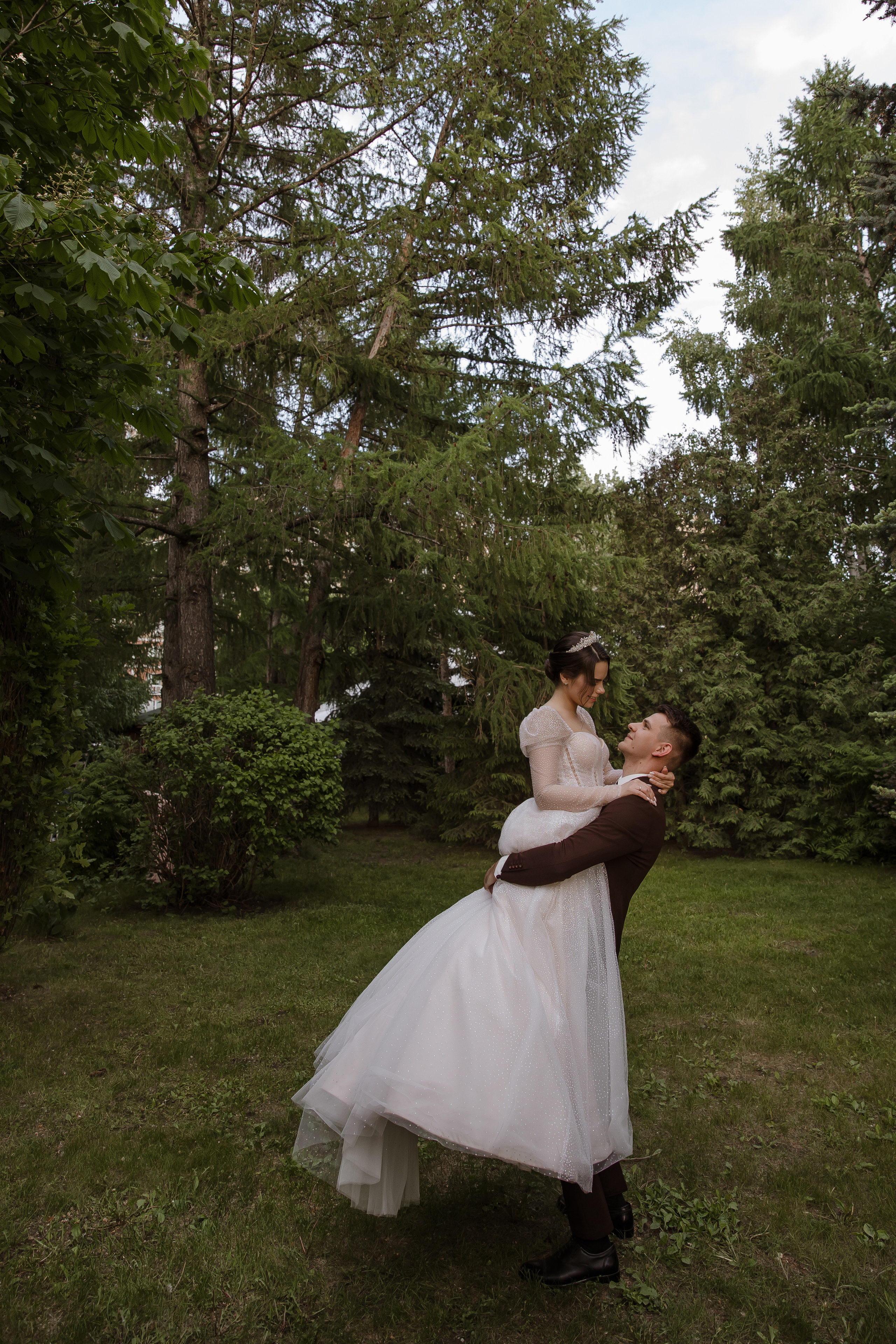 Свадебная фотосессия Даши и Юры в Тольятти. Свадебный и семейный фотограф в Самаре и Тольятти | Елена Топанцева