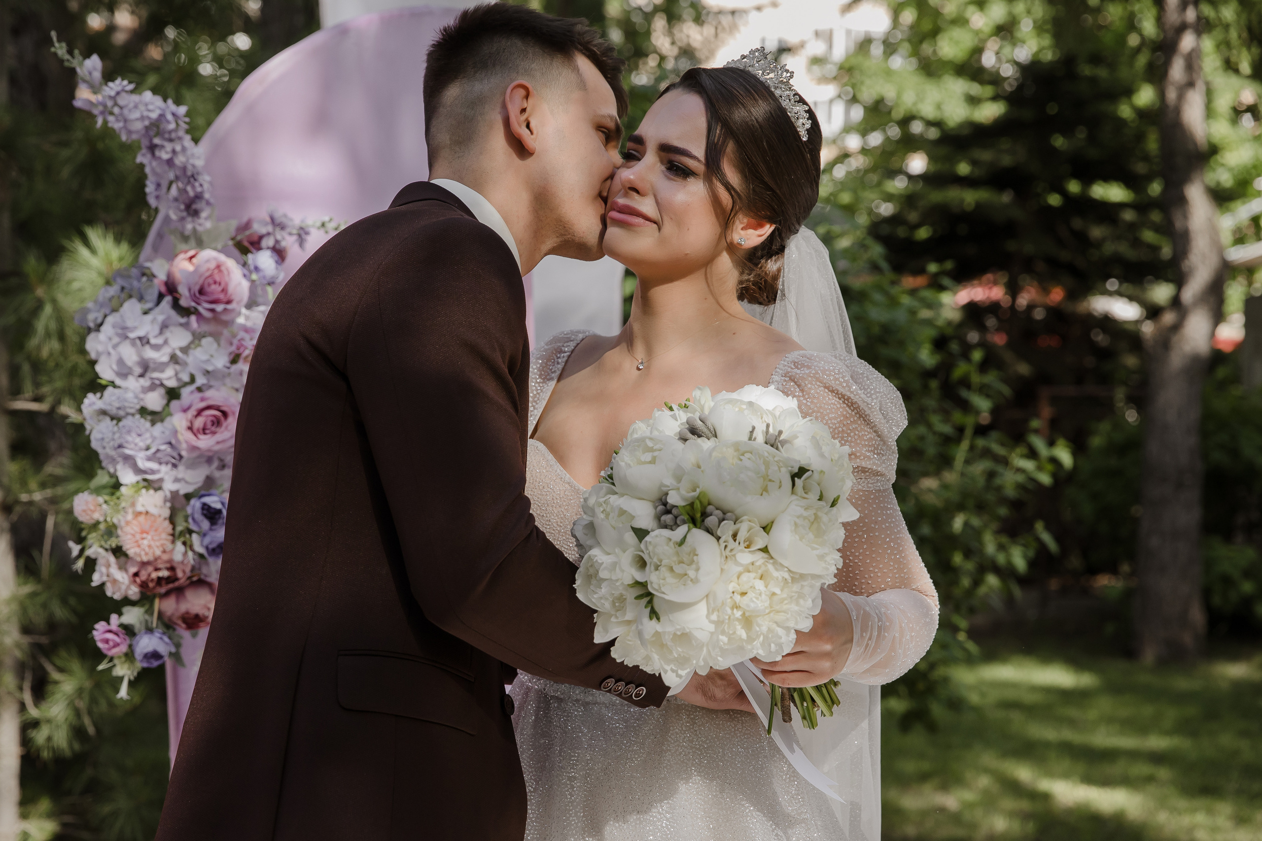 Свадебная фотосессия Даши и Юры в Тольятти. Свадебный и семейный фотограф в Самаре и Тольятти | Елена Топанцева