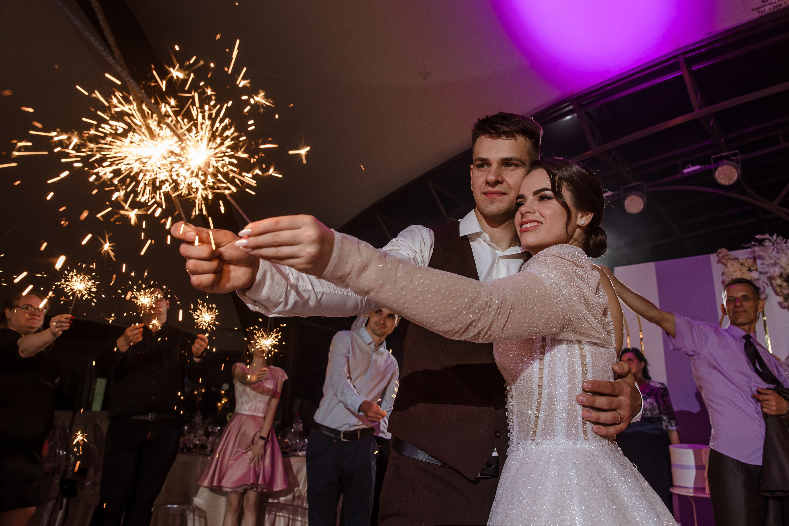 Свадебная фотосессия Даши и Юры в Тольятти. Свадебный и семейный фотограф в Самаре и Тольятти | Елена Топанцева
