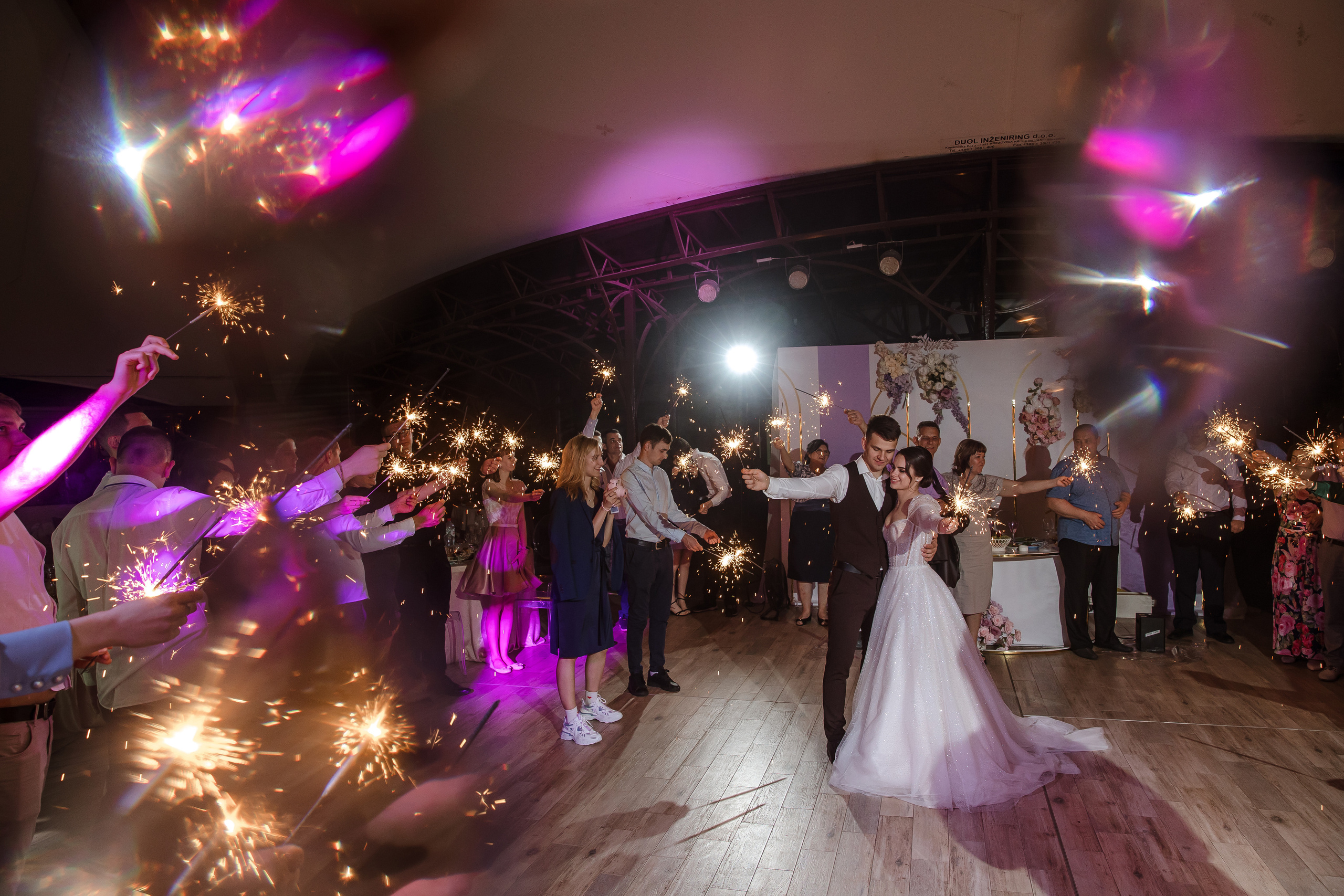 Свадебная фотосессия Даши и Юры в Тольятти. Свадебный и семейный фотограф в Самаре и Тольятти | Елена Топанцева