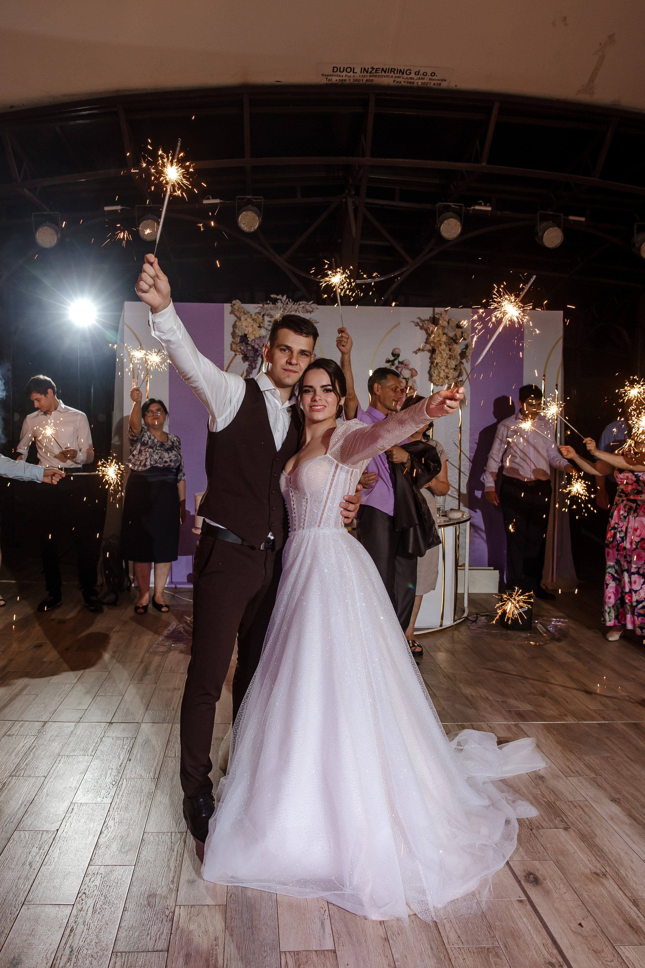 Свадебная фотосессия Даши и Юры в Тольятти. Свадебный и семейный фотограф в Самаре и Тольятти | Елена Топанцева