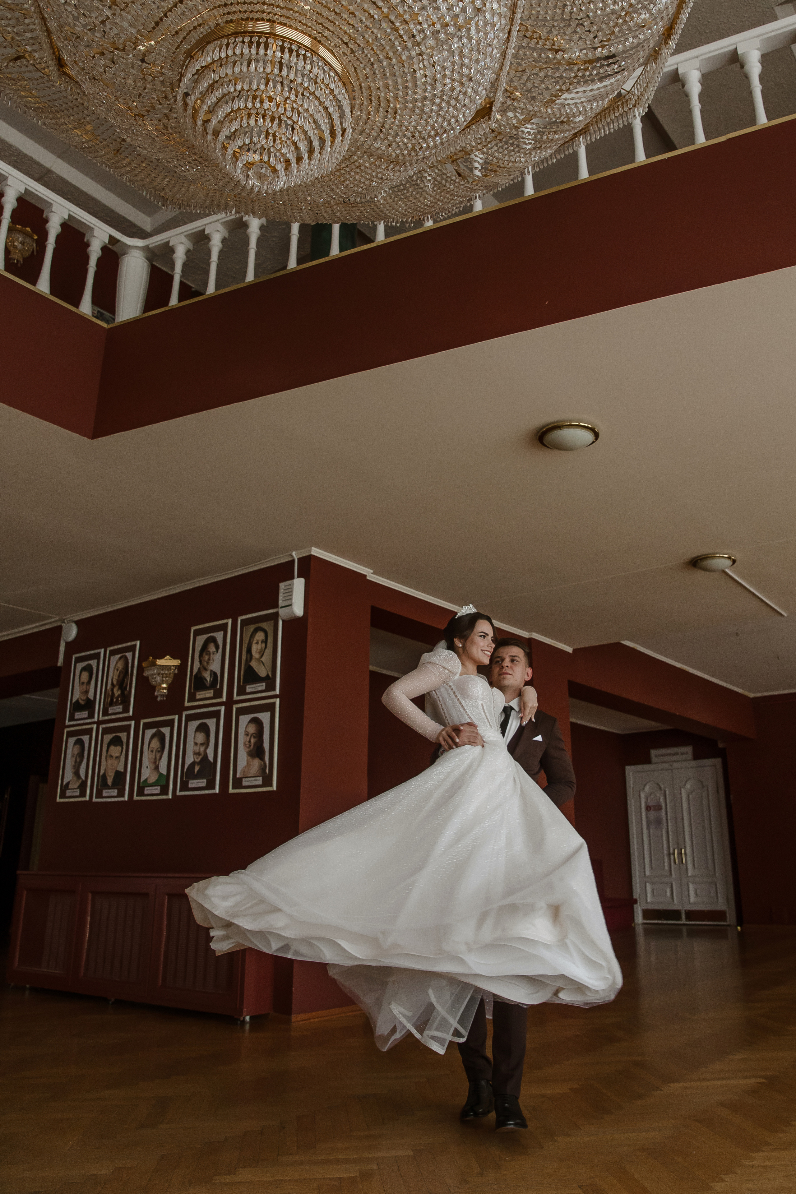 Свадебная фотосессия Даши и Юры в Тольятти. Свадебный и семейный фотограф в Самаре и Тольятти | Елена Топанцева