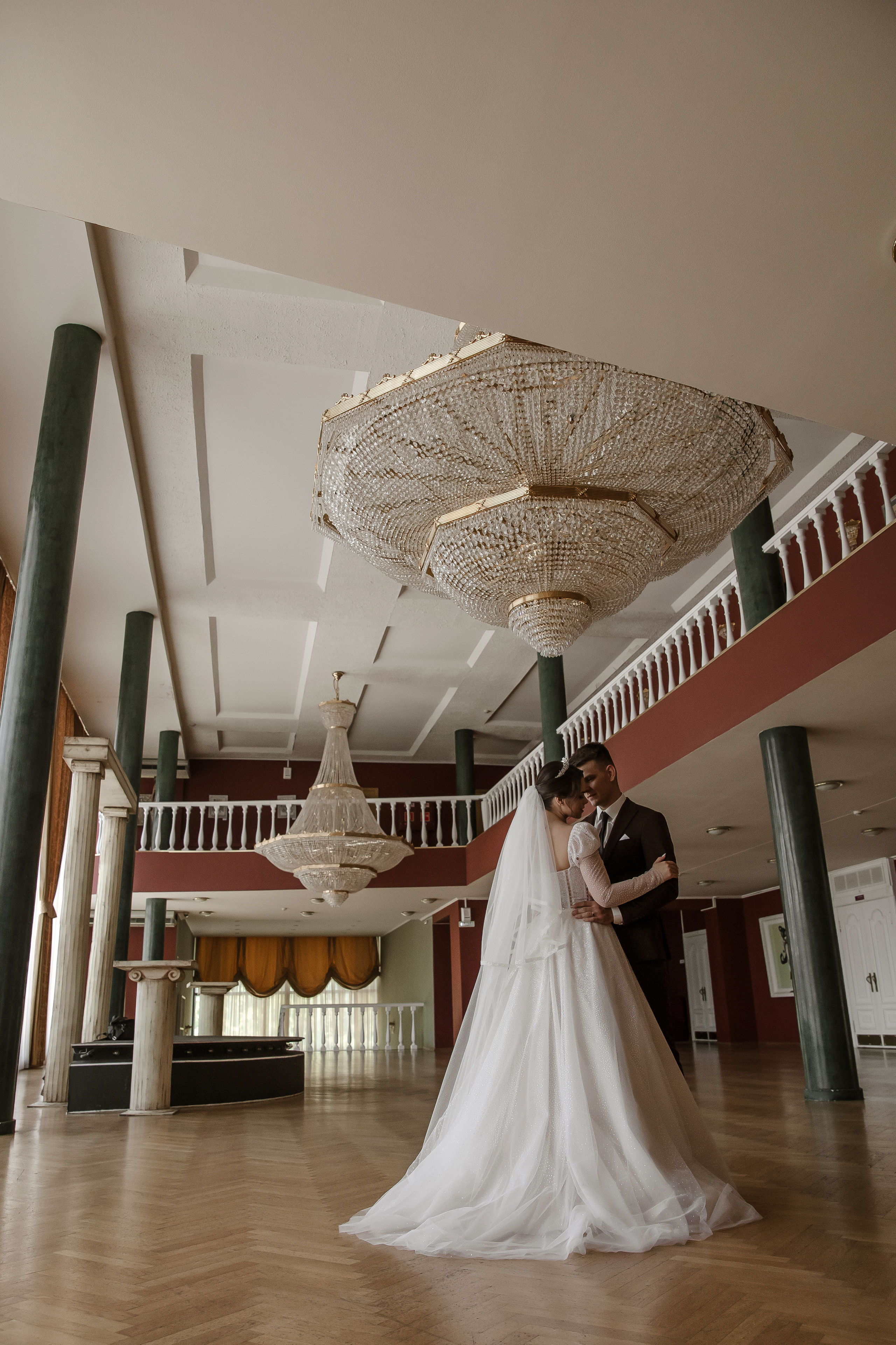 Свадебная фотосессия Даши и Юры в Тольятти. Свадебный и семейный фотограф в Самаре и Тольятти | Елена Топанцева