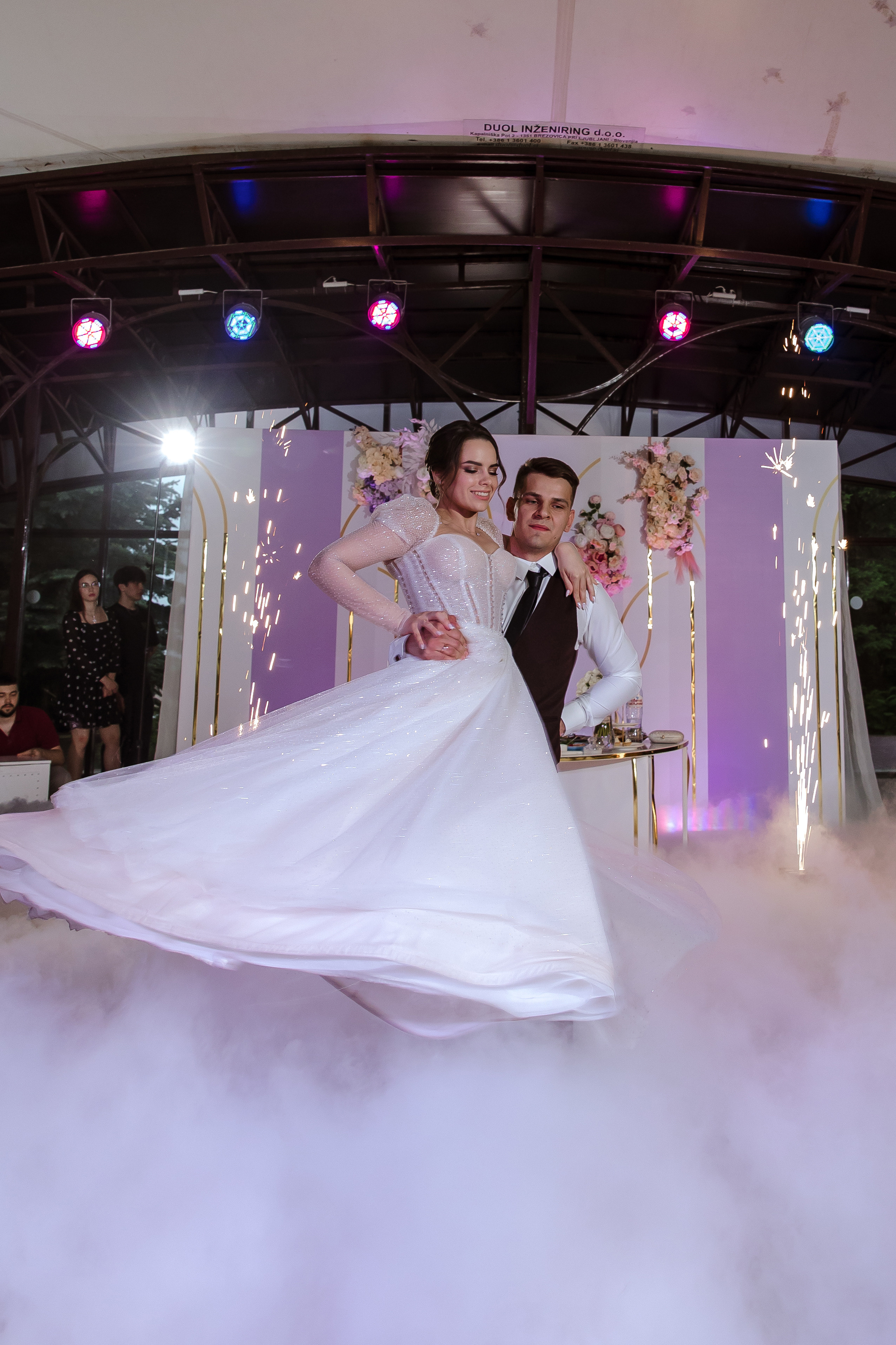 Свадебная фотосессия Даши и Юры в Тольятти. Свадебный и семейный фотограф в Самаре и Тольятти | Елена Топанцева