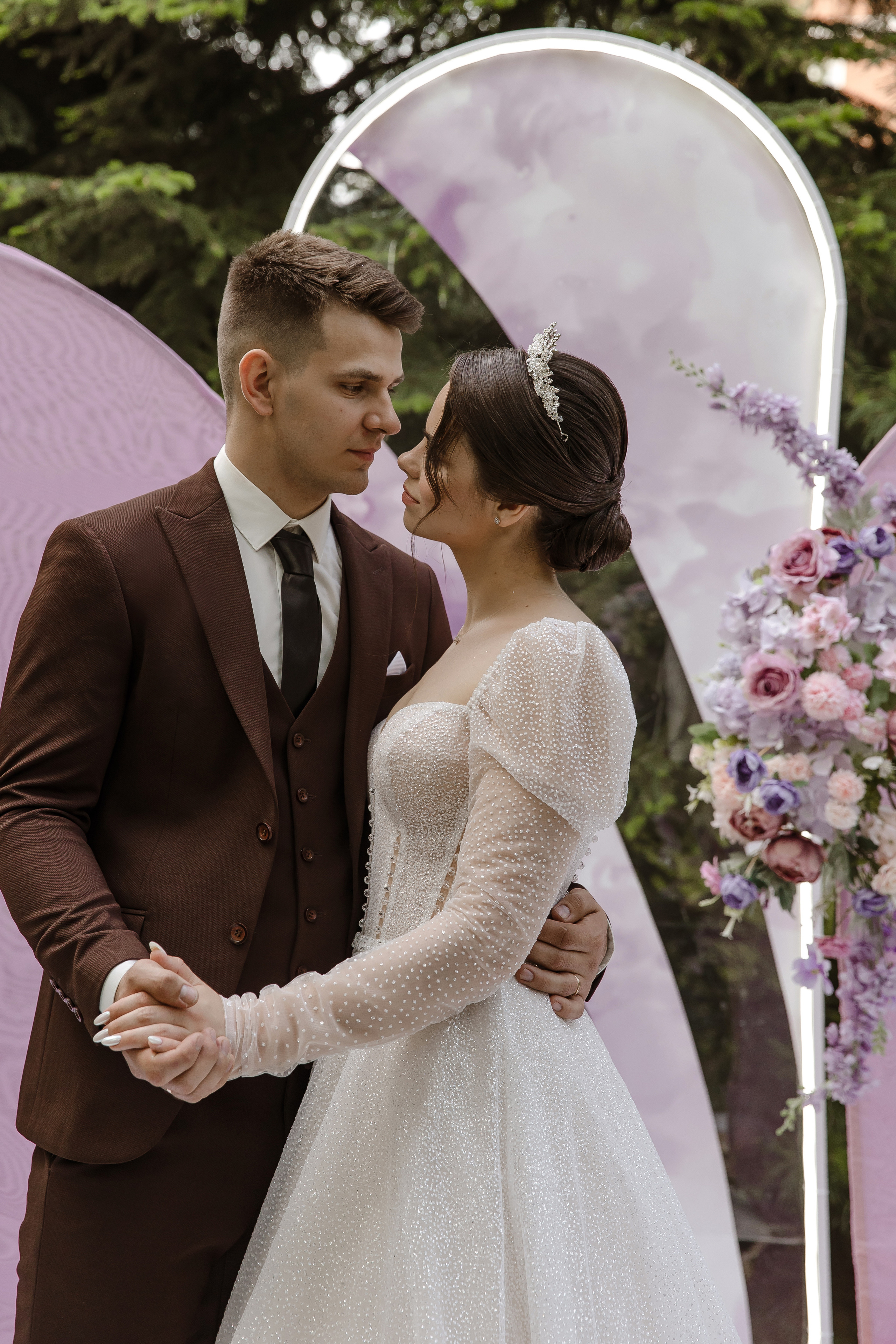 Свадебная фотосессия Даши и Юры в Тольятти. Свадебный и семейный фотограф в Самаре и Тольятти | Елена Топанцева