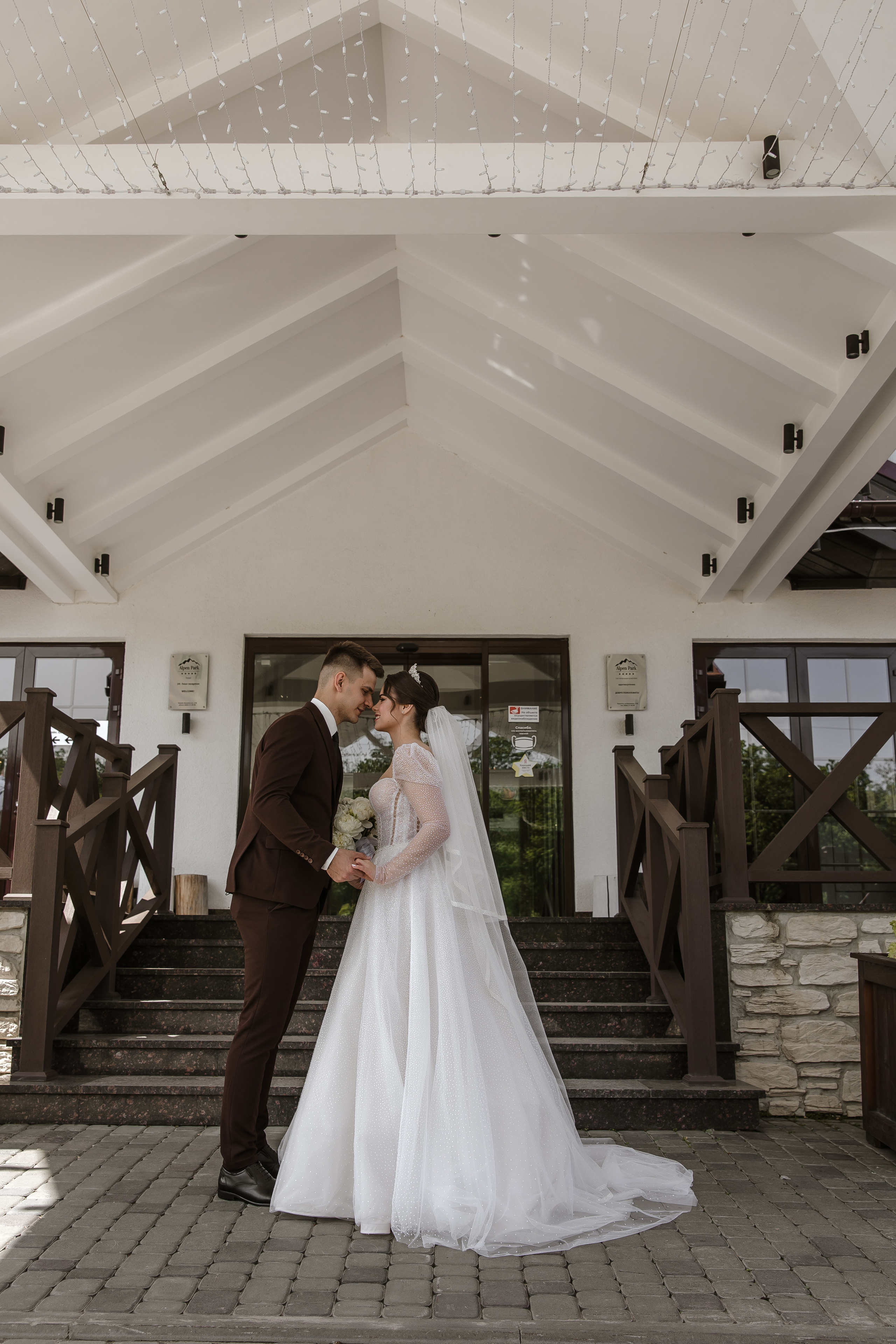 Свадебная фотосессия Даши и Юры в Тольятти. Свадебный и семейный фотограф в Самаре и Тольятти | Елена Топанцева