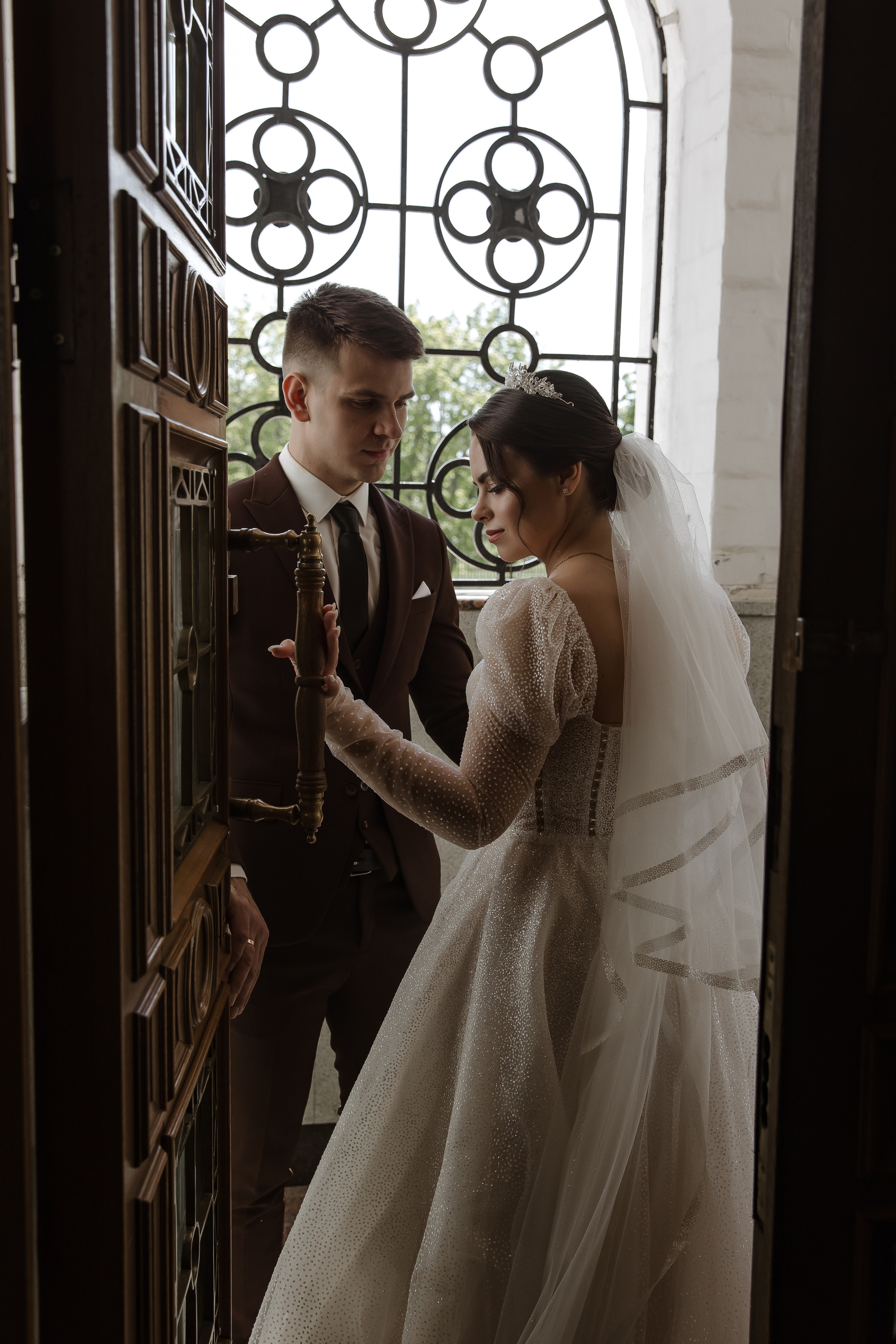 Свадебная фотосессия Даши и Юры в Тольятти. Свадебный и семейный фотограф в Самаре и Тольятти | Елена Топанцева