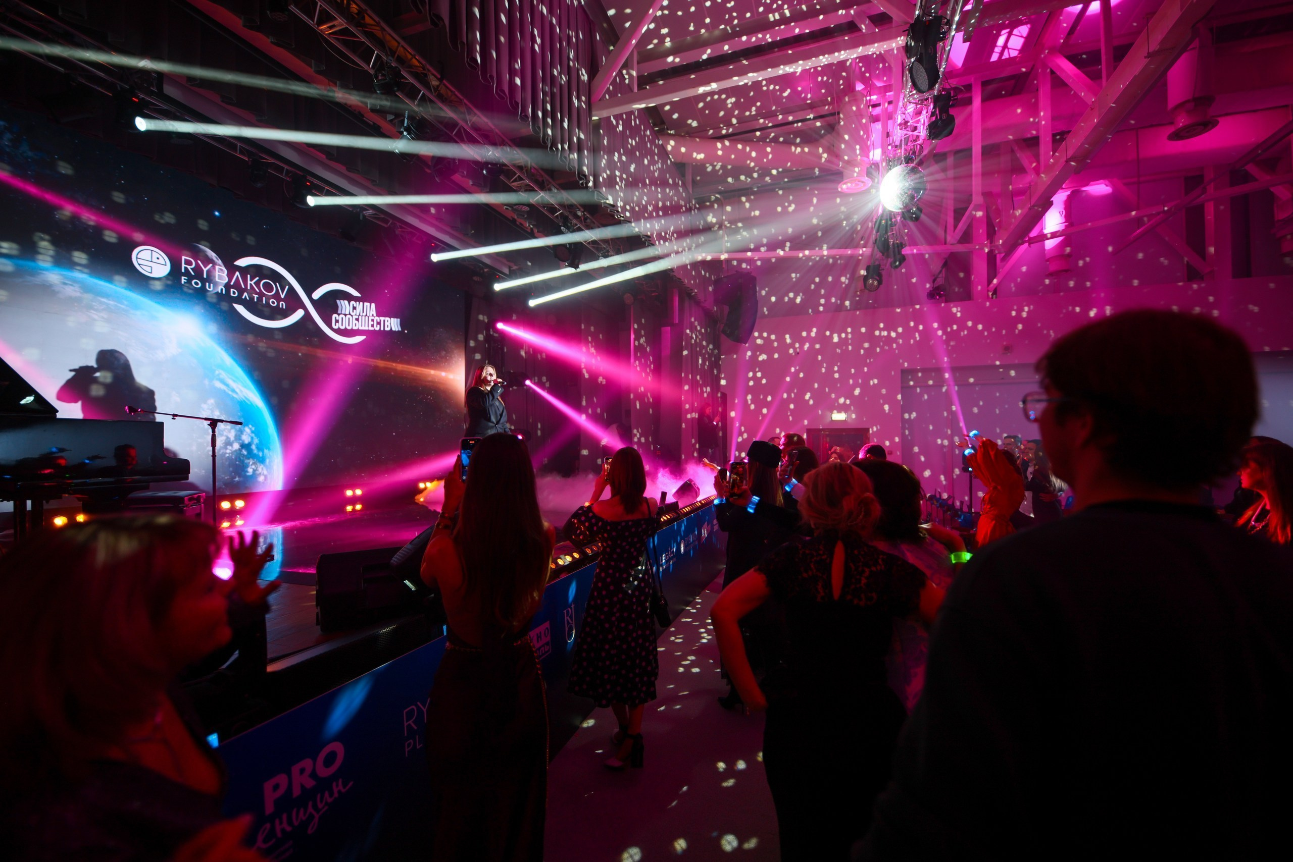 Репортажный фотограф в Москве Измалков Артем