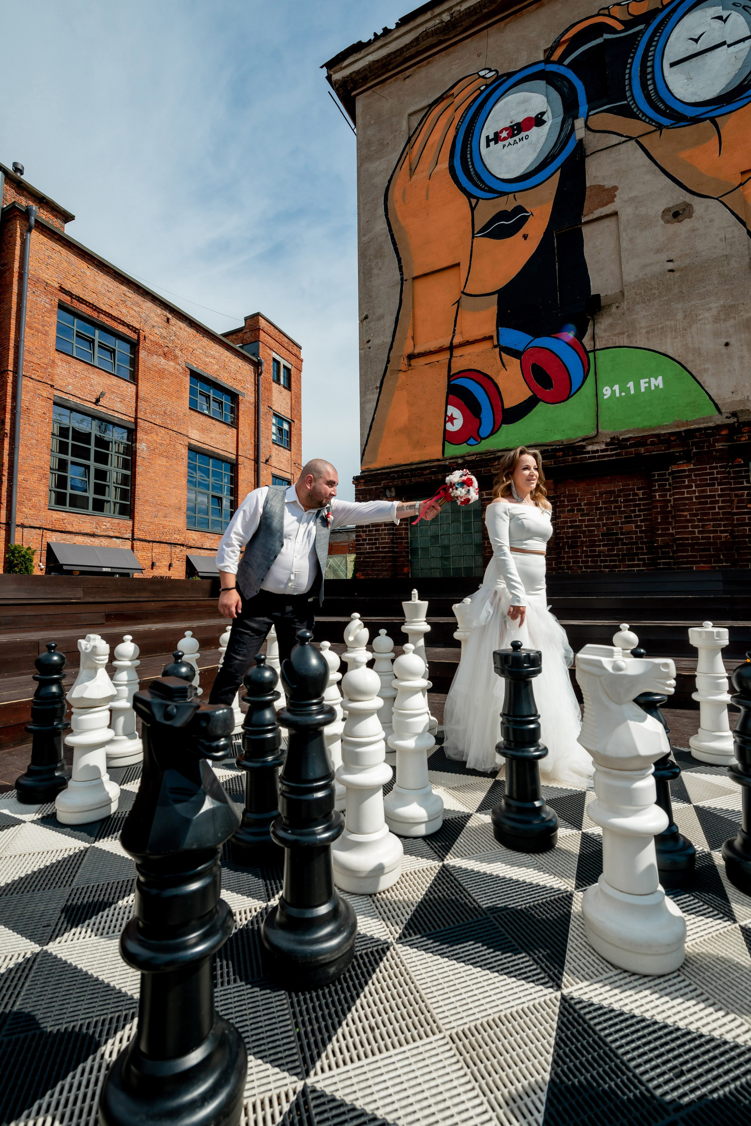 Экстравагантная свадебная фотосессия Светланы и Славы по нетрадиционным и оригинальным местам для свадебной прогулки в Санкт-Петербурге. Портретный, семейный и свадебный фотограф в Санкт-Петербурге и в Пушкине Ширяев Денис