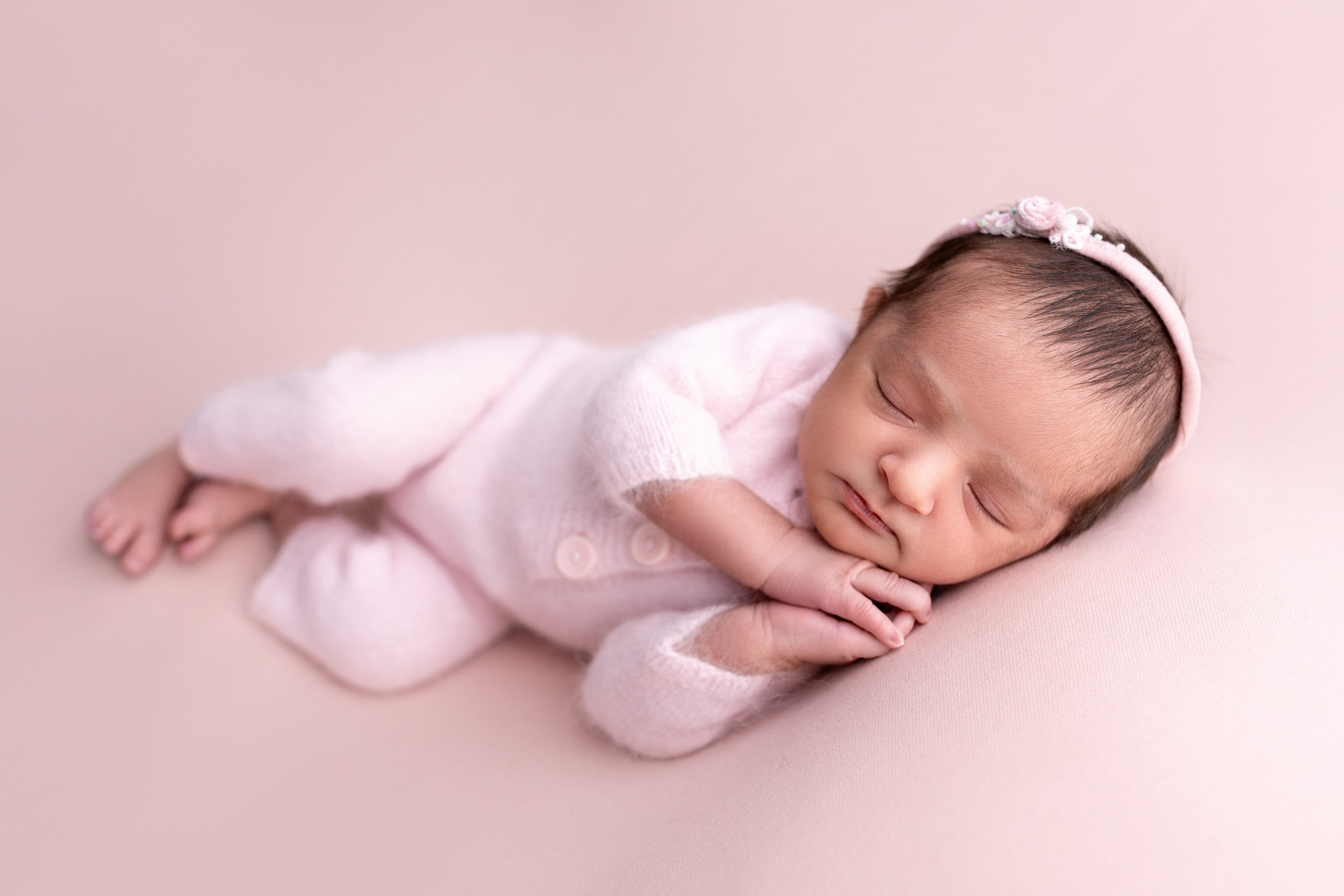 Классический ньюборн newborn. Фотограф новорожденных в г. Барнаул Ренпенинг Катерина