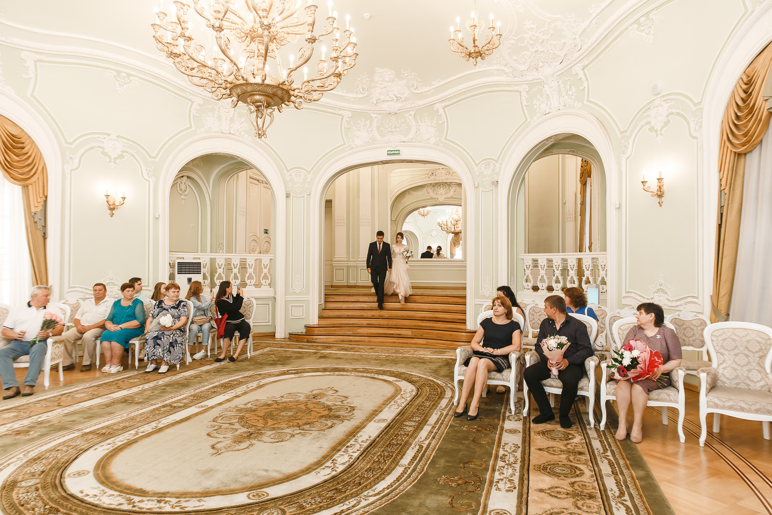 Свадебная фотосессия в Петроградском ЗАГСе