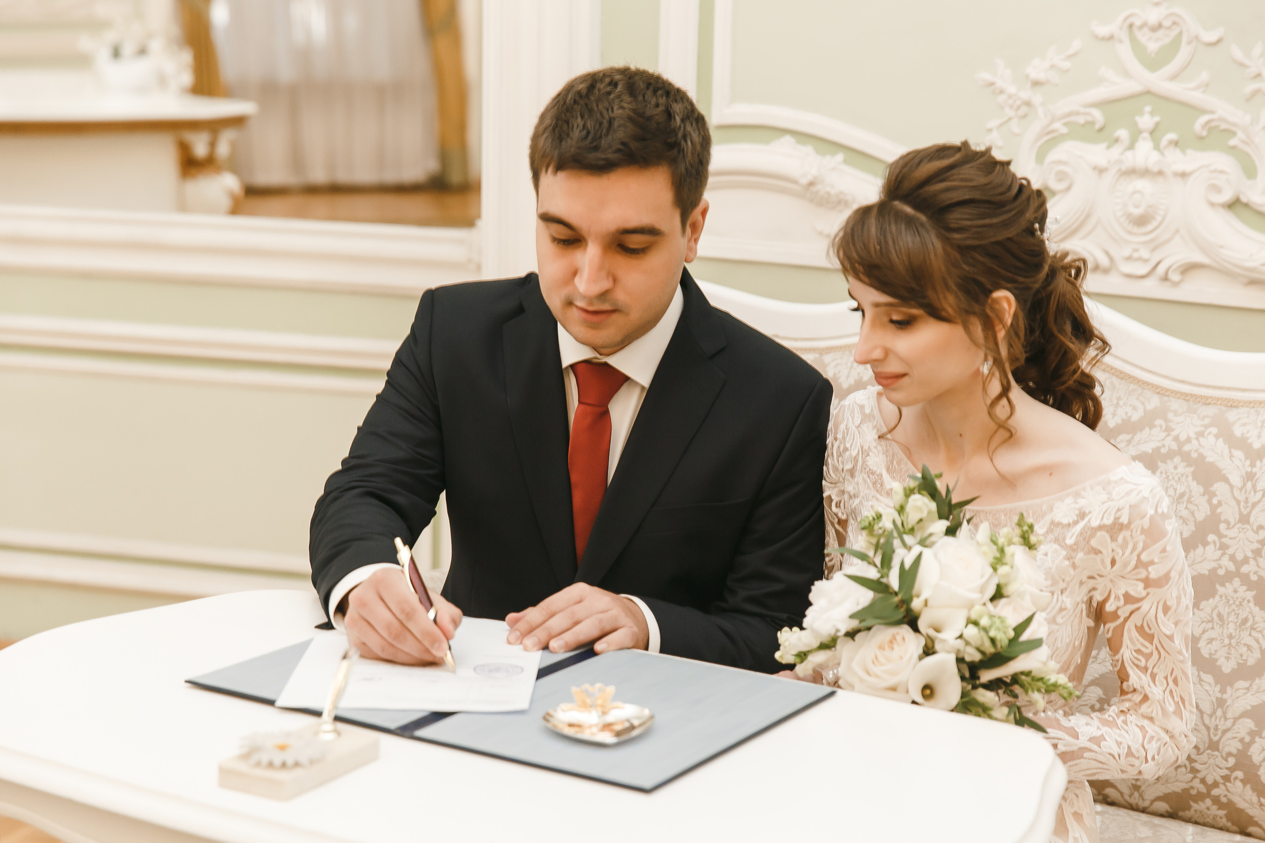 Свадебная фотосессия в Петроградском ЗАГСе